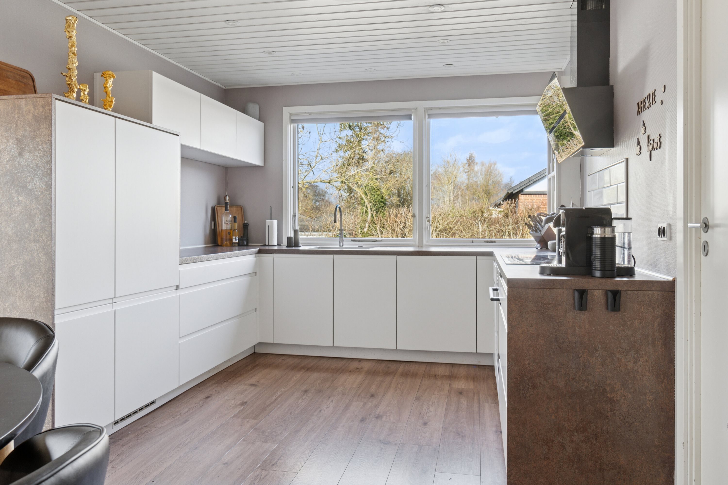 Miniaturebillede 2: køkken. Billede af Smedevangen 3, 4243 Rude