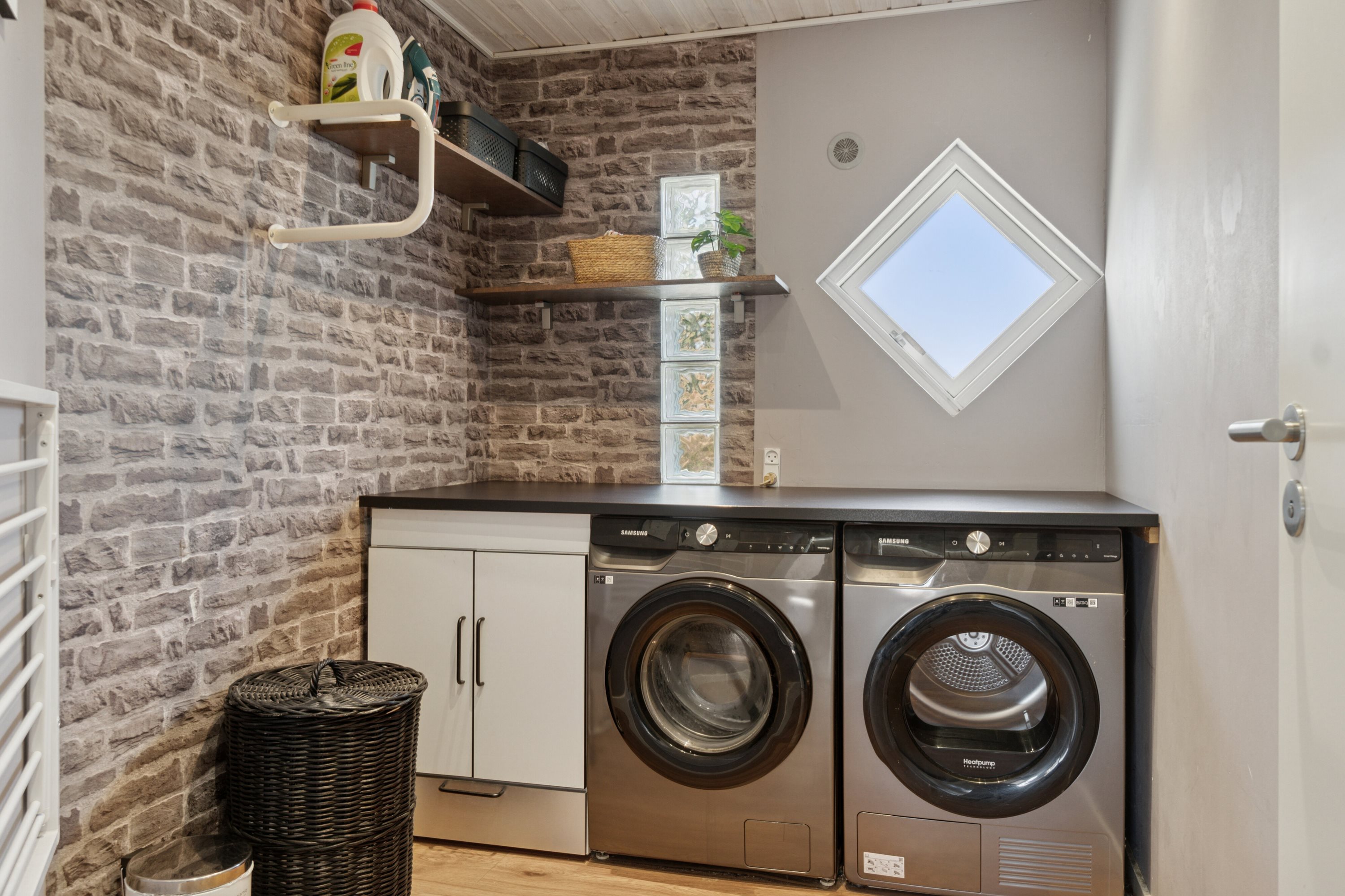 Fremhævet bryggers billede i fuldskærmstilstand. Billede af Smedevangen 3, 4243 Rude