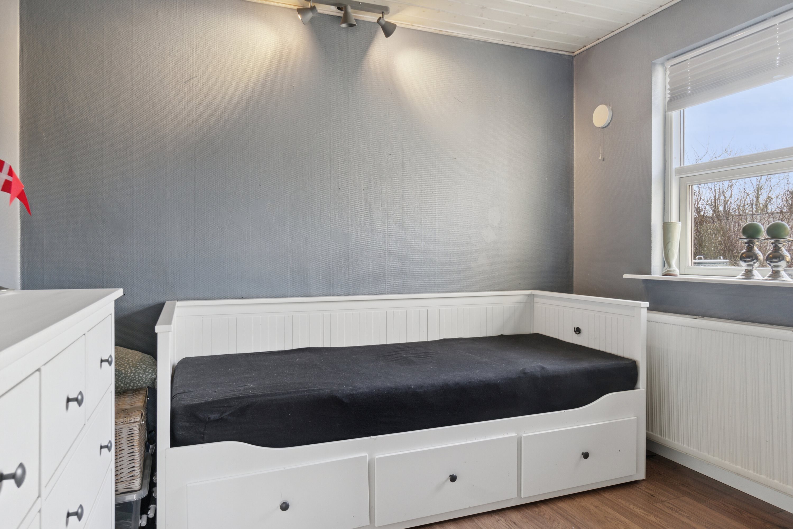 Fremhævet soveværelse billede i fuldskærmstilstand. Billede af Smedevangen 3, 4243 Rude