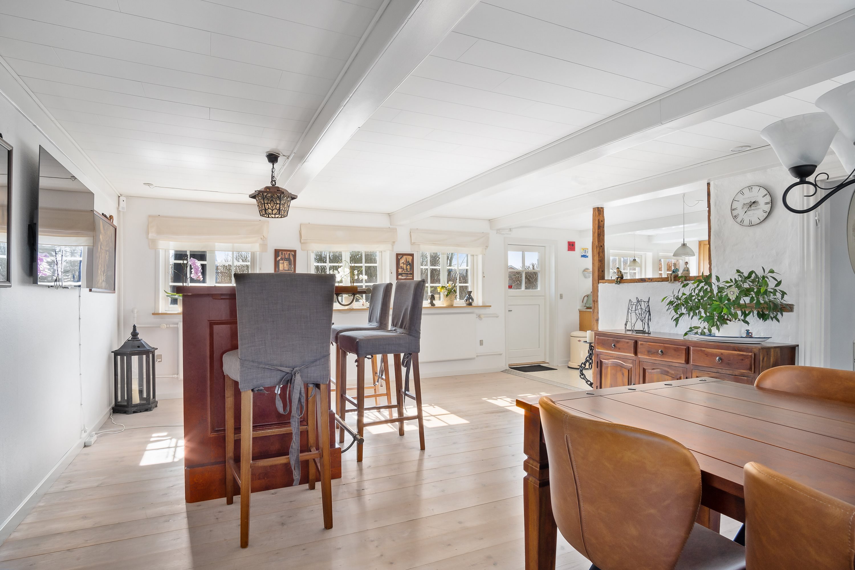 Fremhævet spisestue billede i fuldskærmstilstand. Billede af Betzyslyst 131, 5600 Faaborg