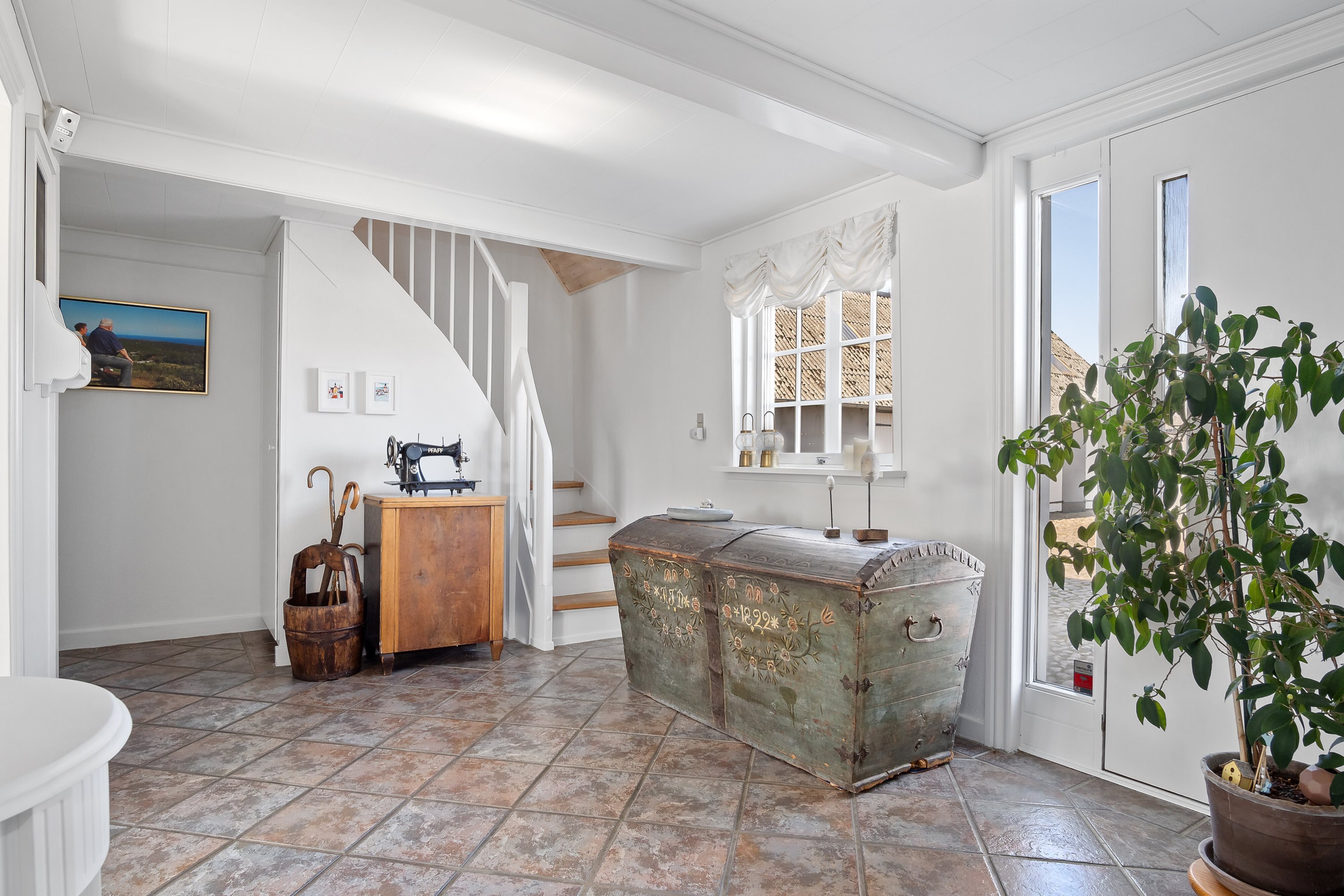 Fremhævet gang billede i fuldskærmstilstand. Billede af Betzyslyst 131, 5600 Faaborg