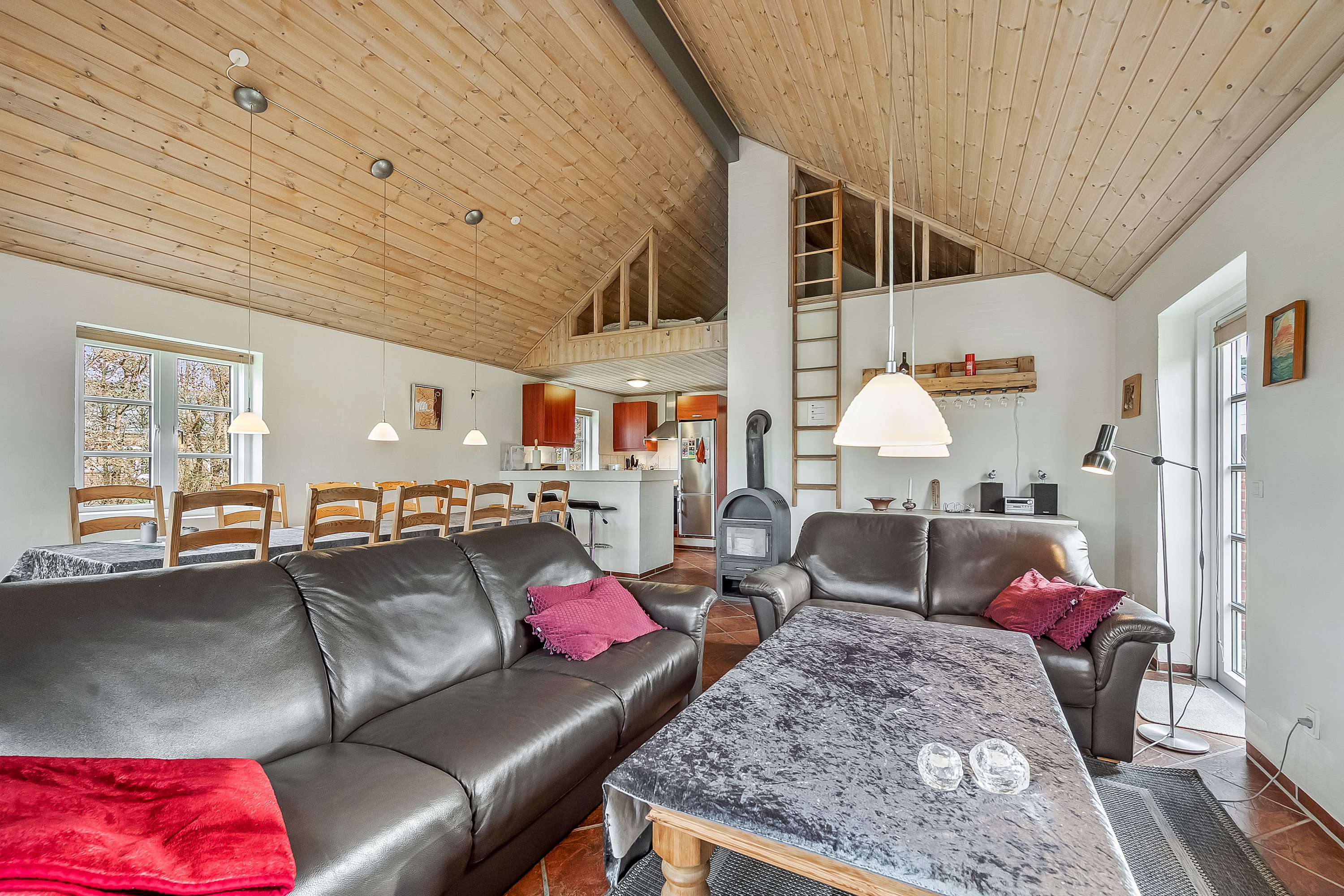 Fremhævet stue billede i fuldskærmstilstand. Billede af Tyttebærvej 4, Skaven , 6880 Tarm