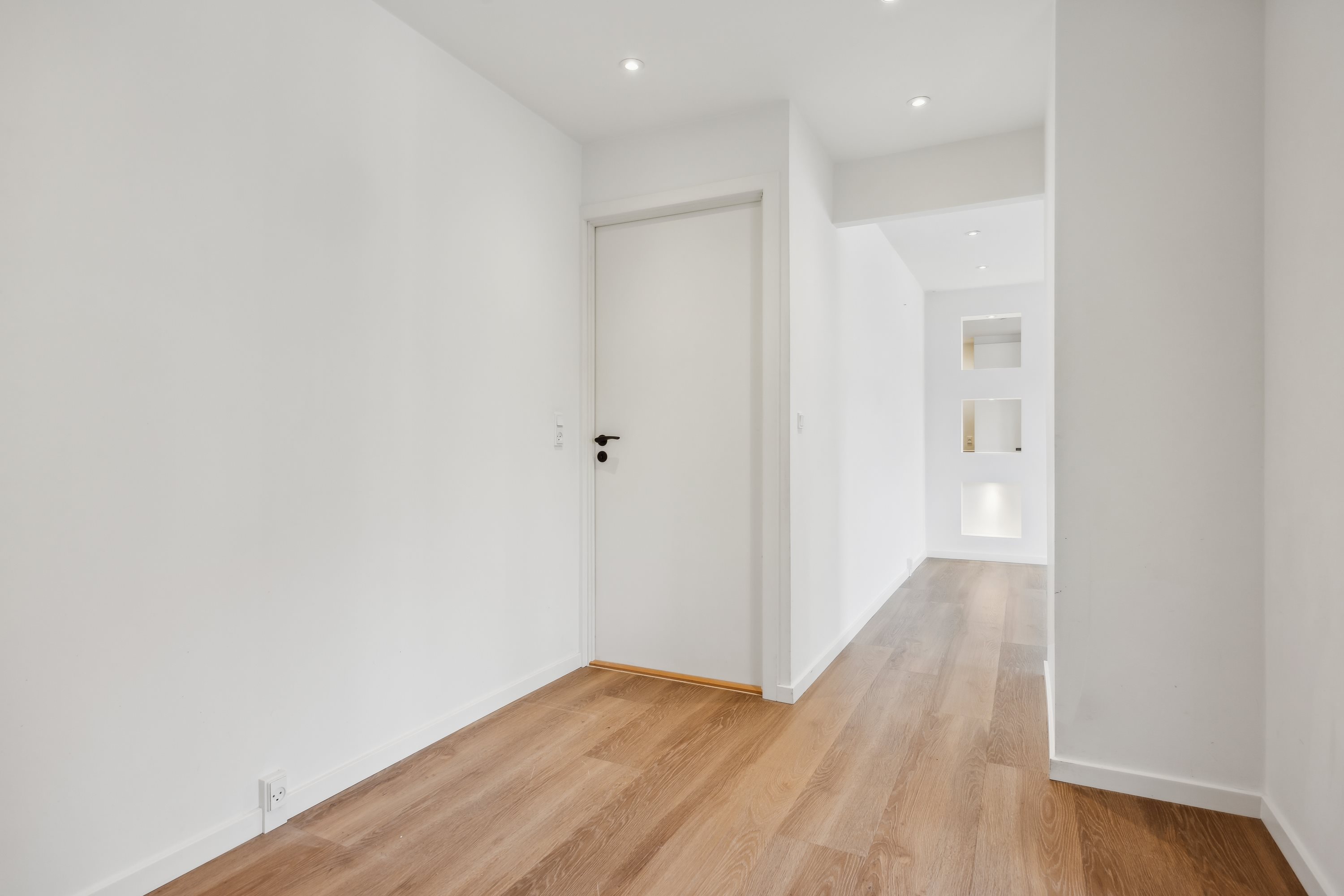 Fremhævet gang billede i fuldskærmstilstand. Billede af Thistedvej 85A, 1., 9400 Nørresundby