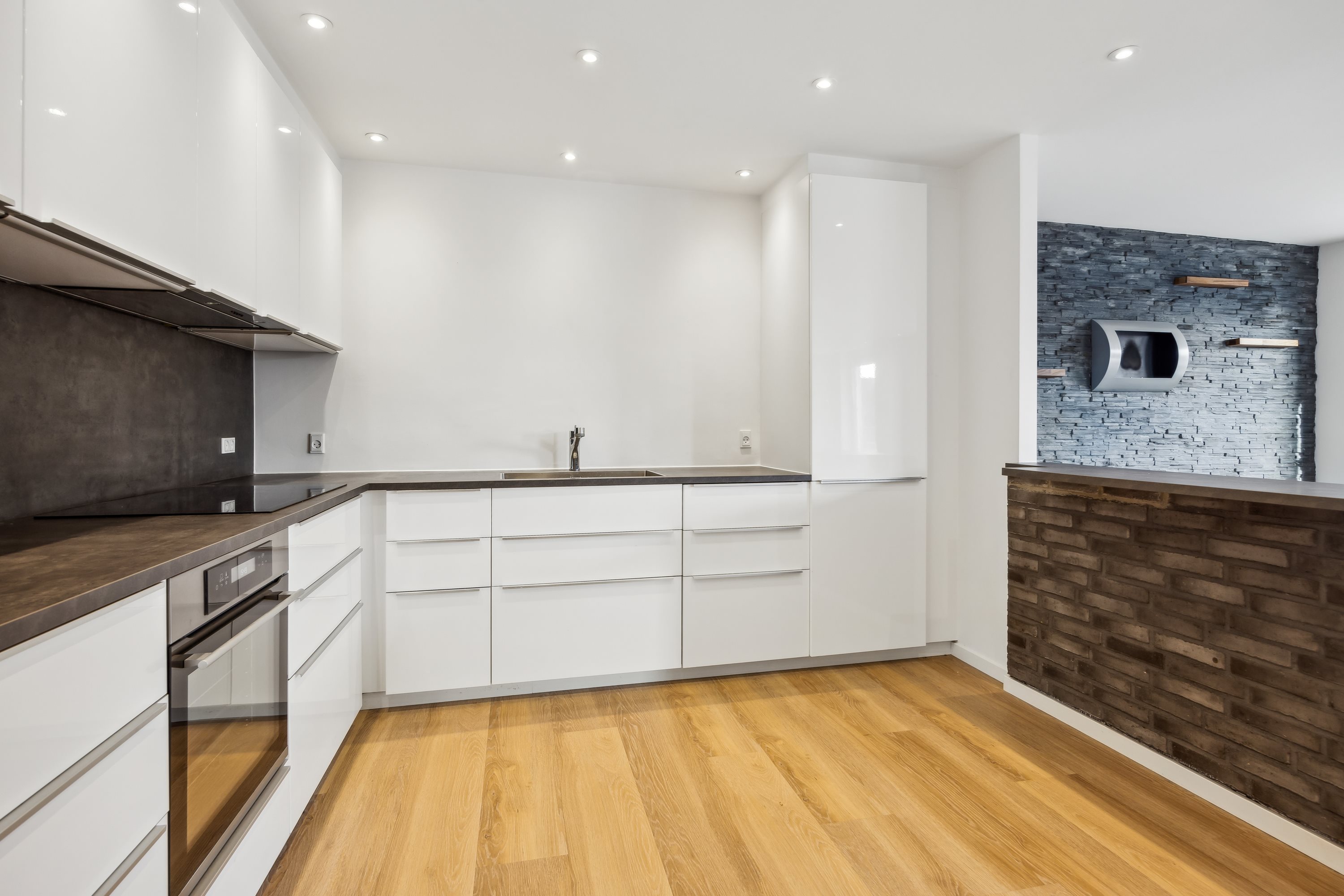 Miniaturebillede 1: køkken. Billede af Thistedvej 85A, 1., 9400 Nørresundby