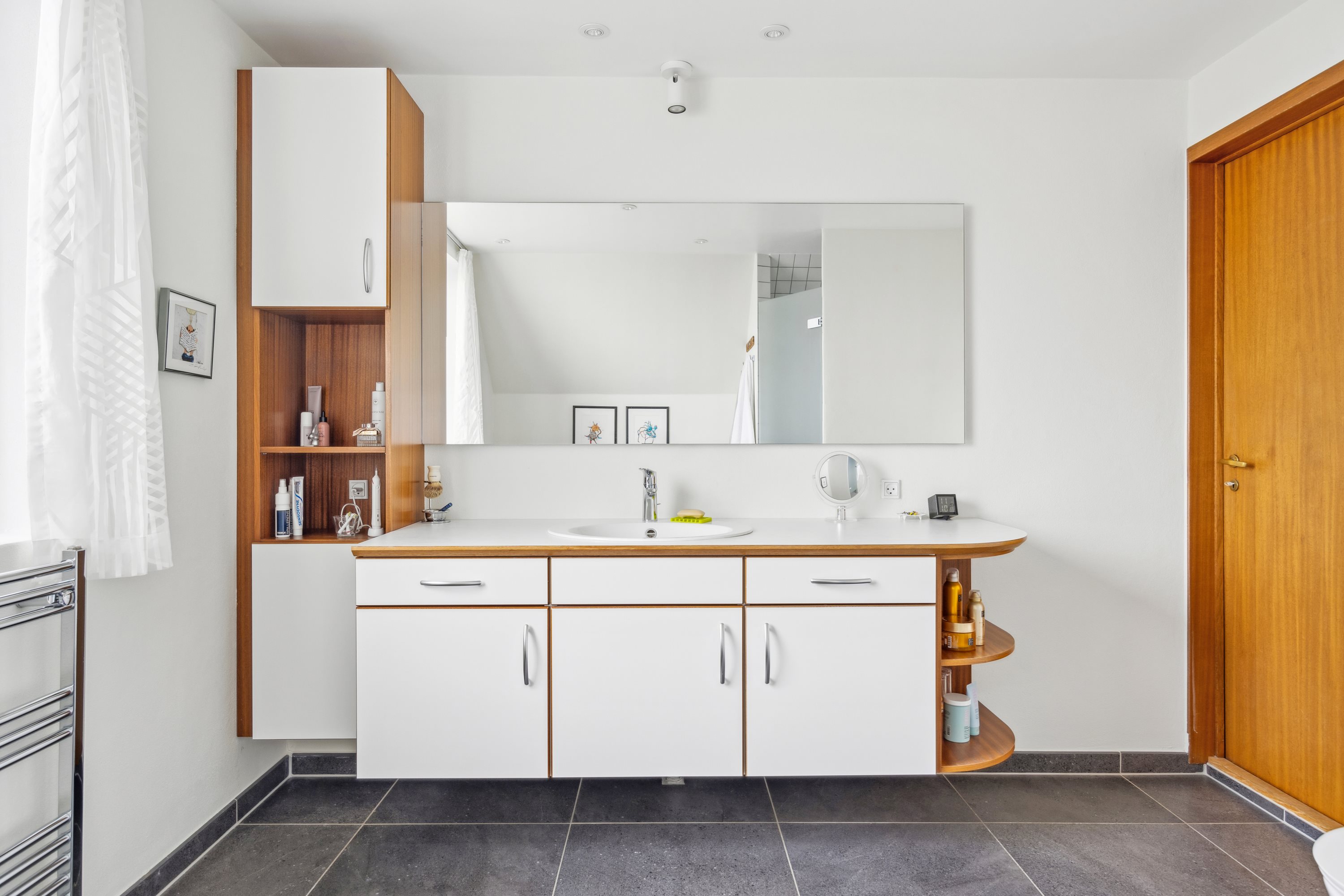 Fremhævet badeværelse billede i fuldskærmstilstand. Billede af Irisvej 2, 8400 Ebeltoft