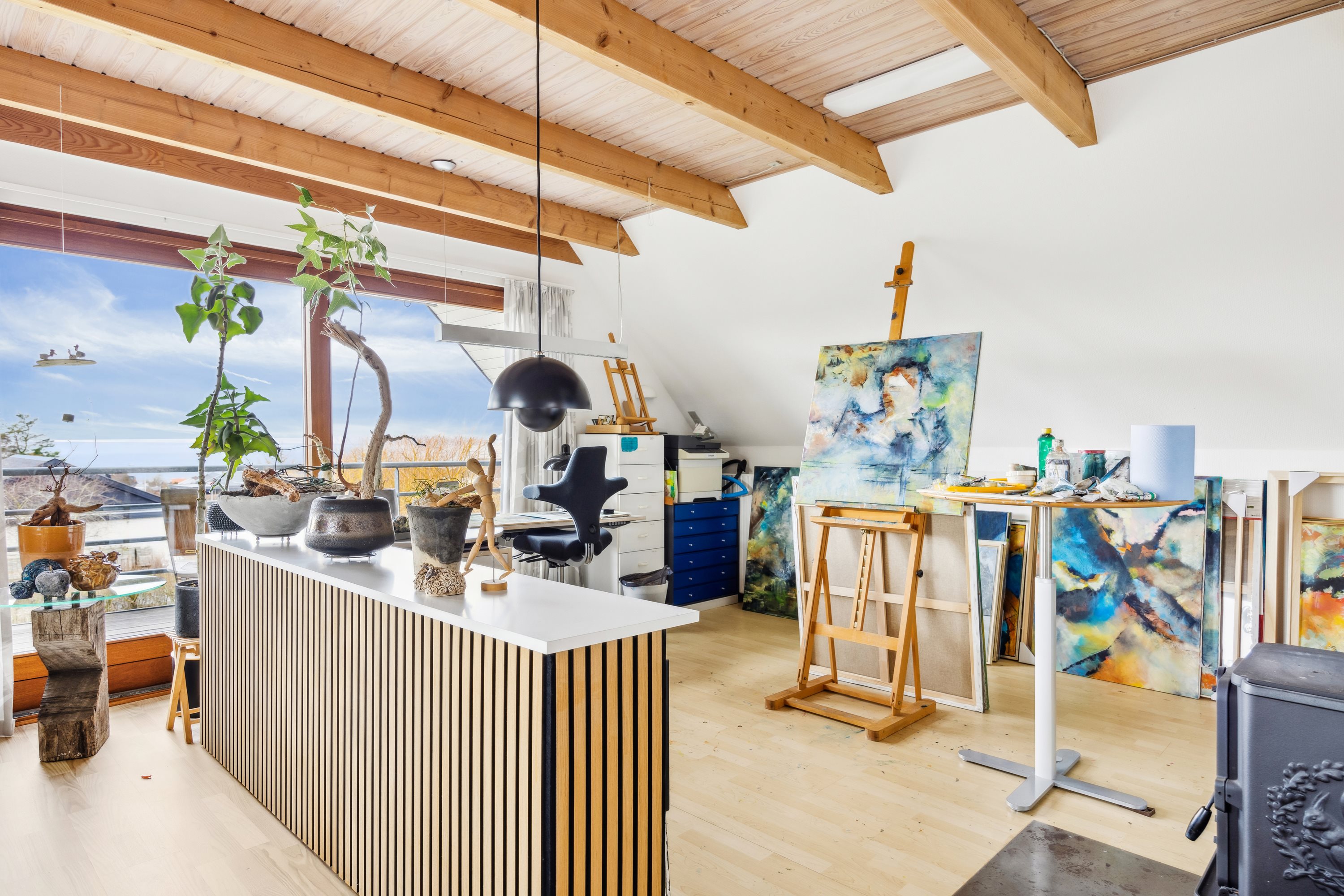 Fremhævet stue billede i fuldskærmstilstand. Billede af Irisvej 2, 8400 Ebeltoft