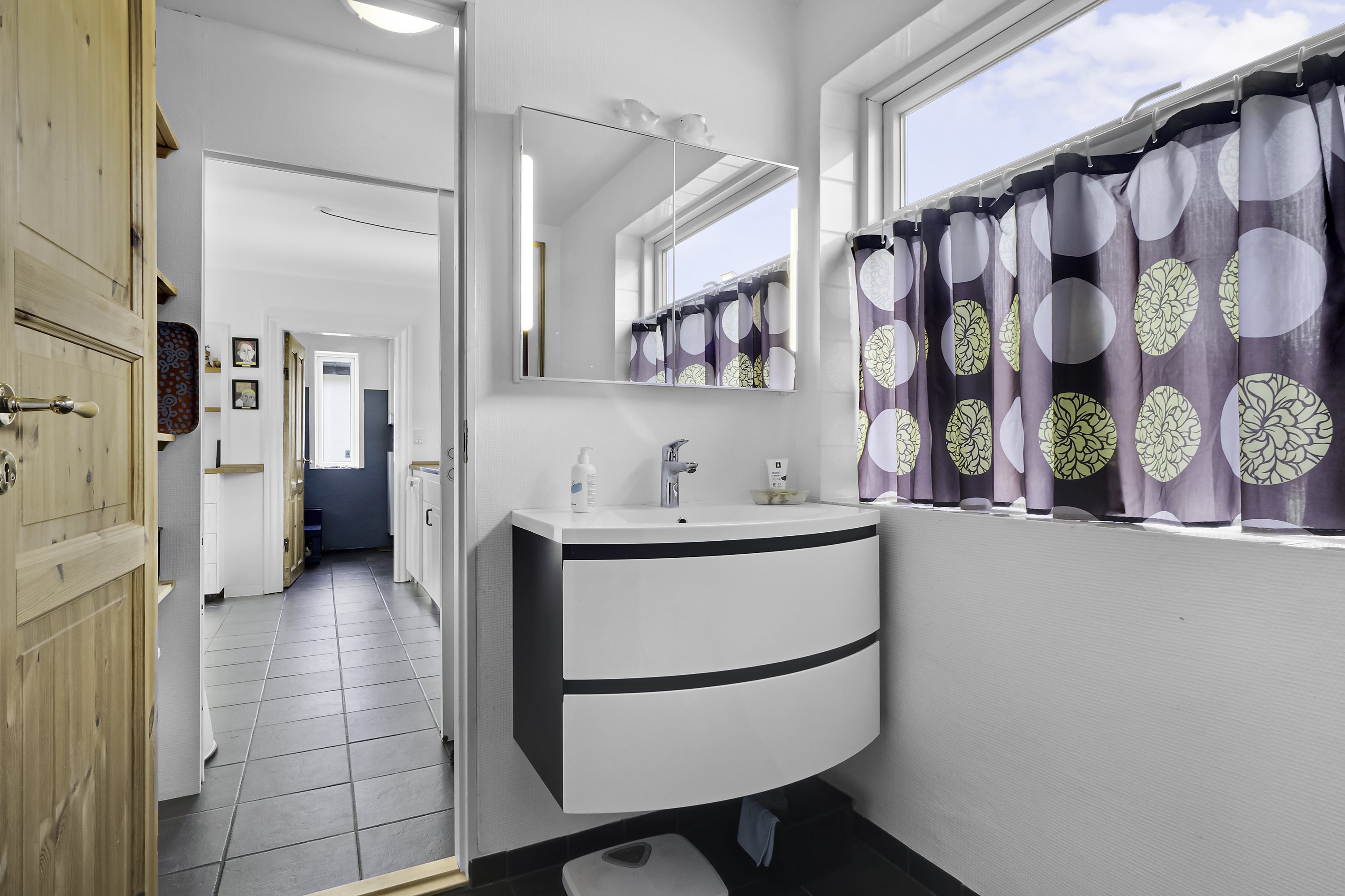 Fremhævet  billede i fuldskærmstilstand. Billede af Romerdammen 9, Sillerslev, 7990 Øster Assels