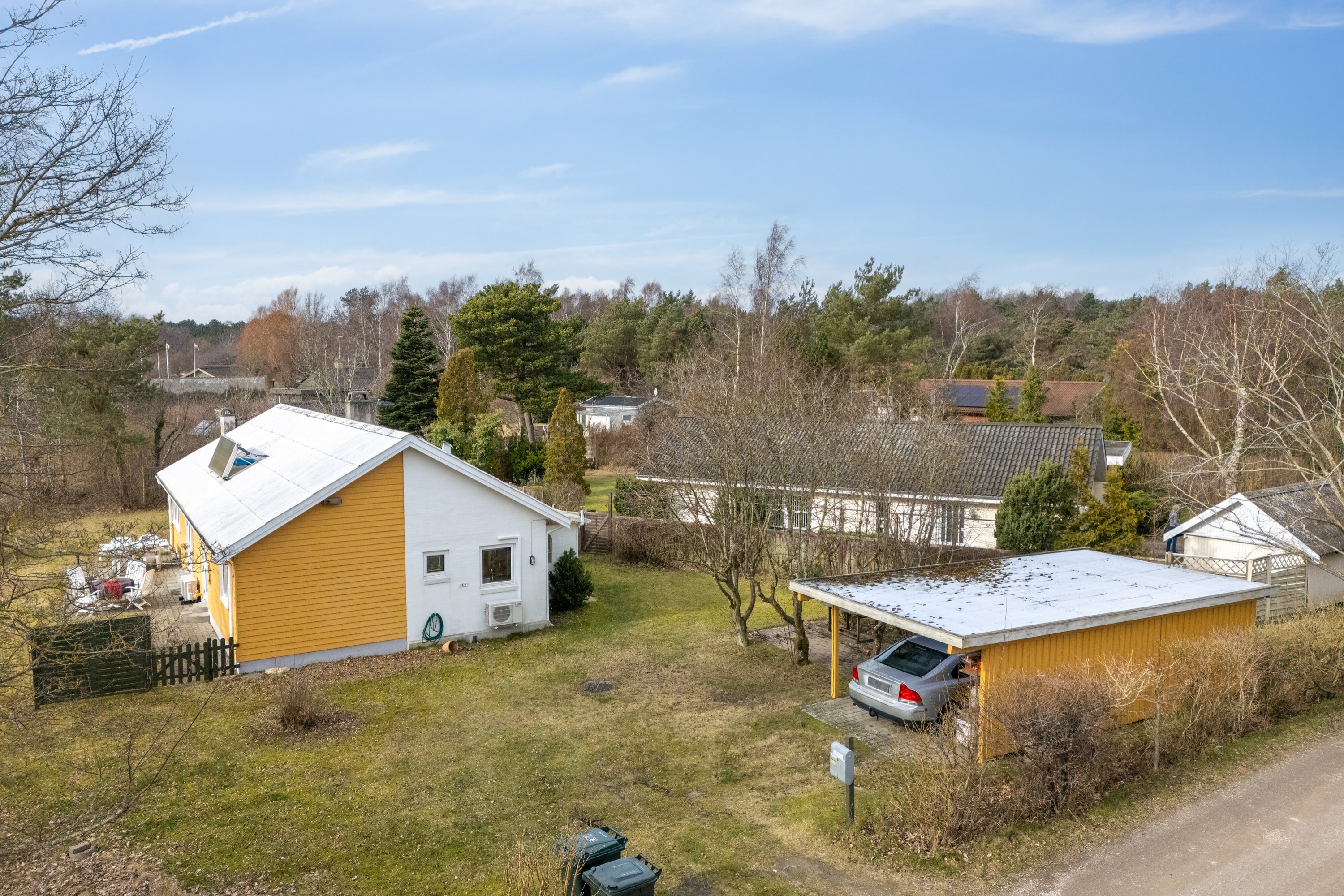 Miniaturebillede 2: set fra vejen. Billede af Rosendalen 39, 4500 Nykøbing Sj