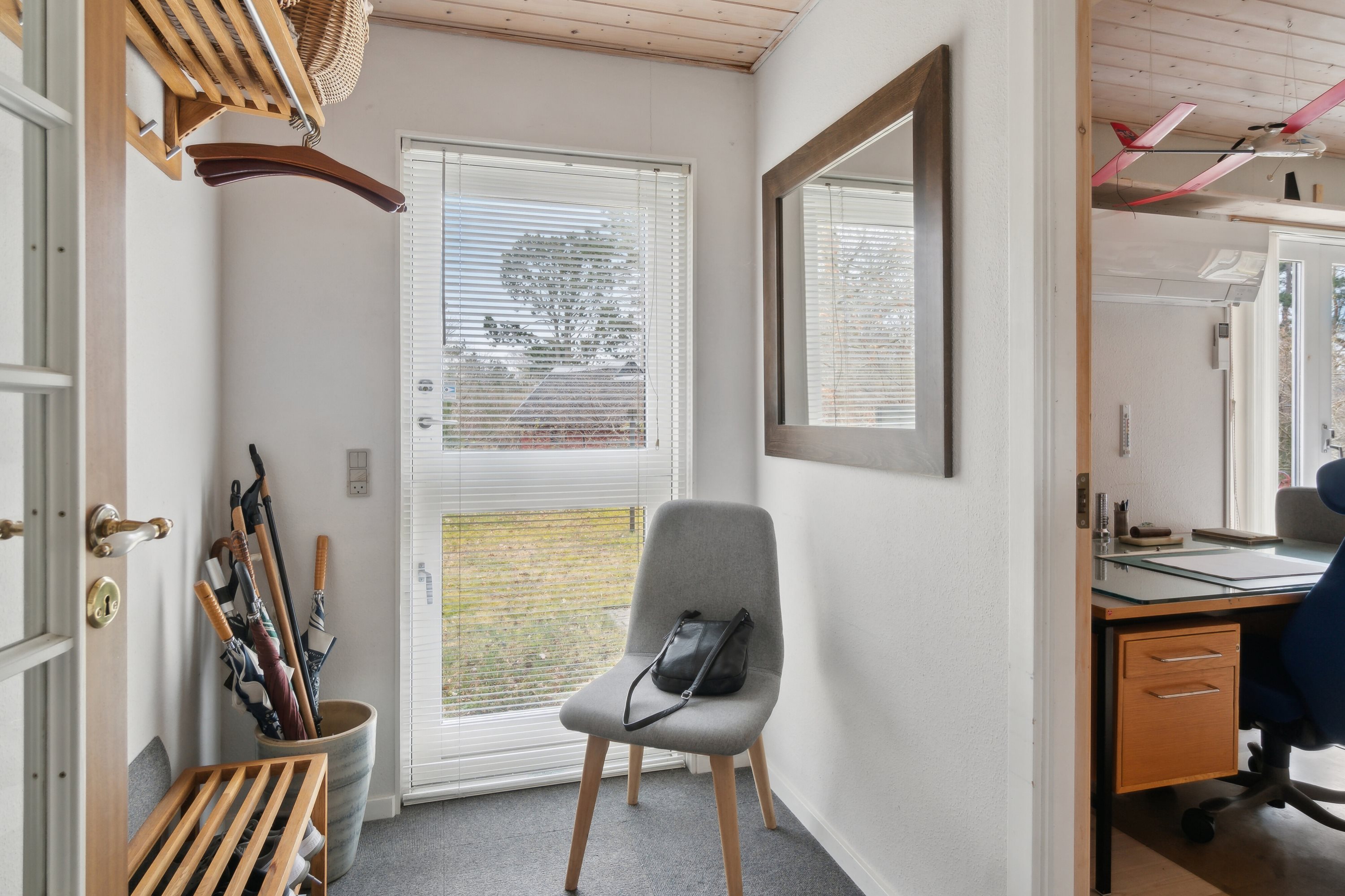 Fremhævet hall billede i fuldskærmstilstand. Billede af Rosendalen 39, 4500 Nykøbing Sj