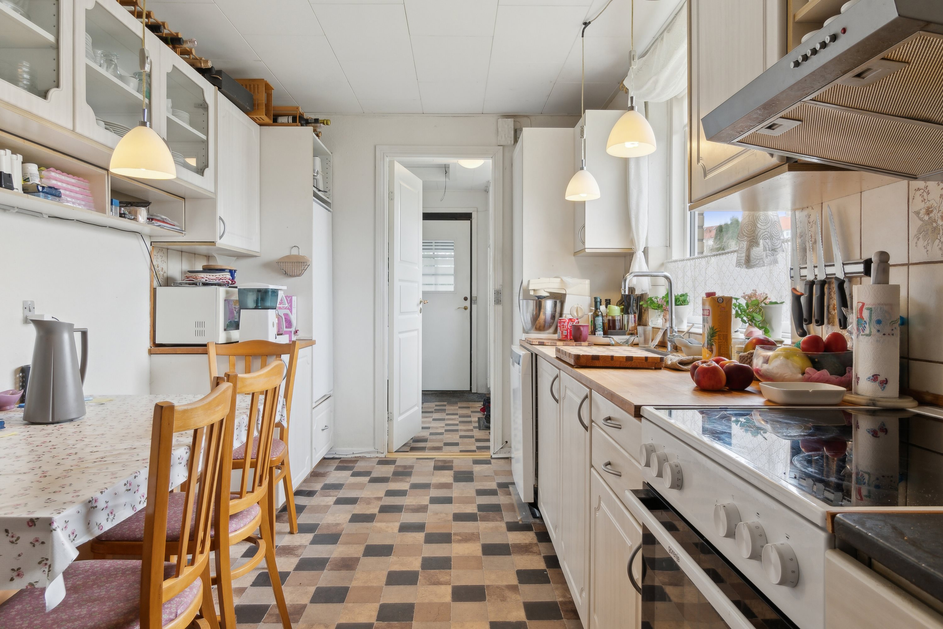 Fremhævet køkken billede i fuldskærmstilstand. Billede af Beringgårdsvej 45A, 2650 Hvidovre