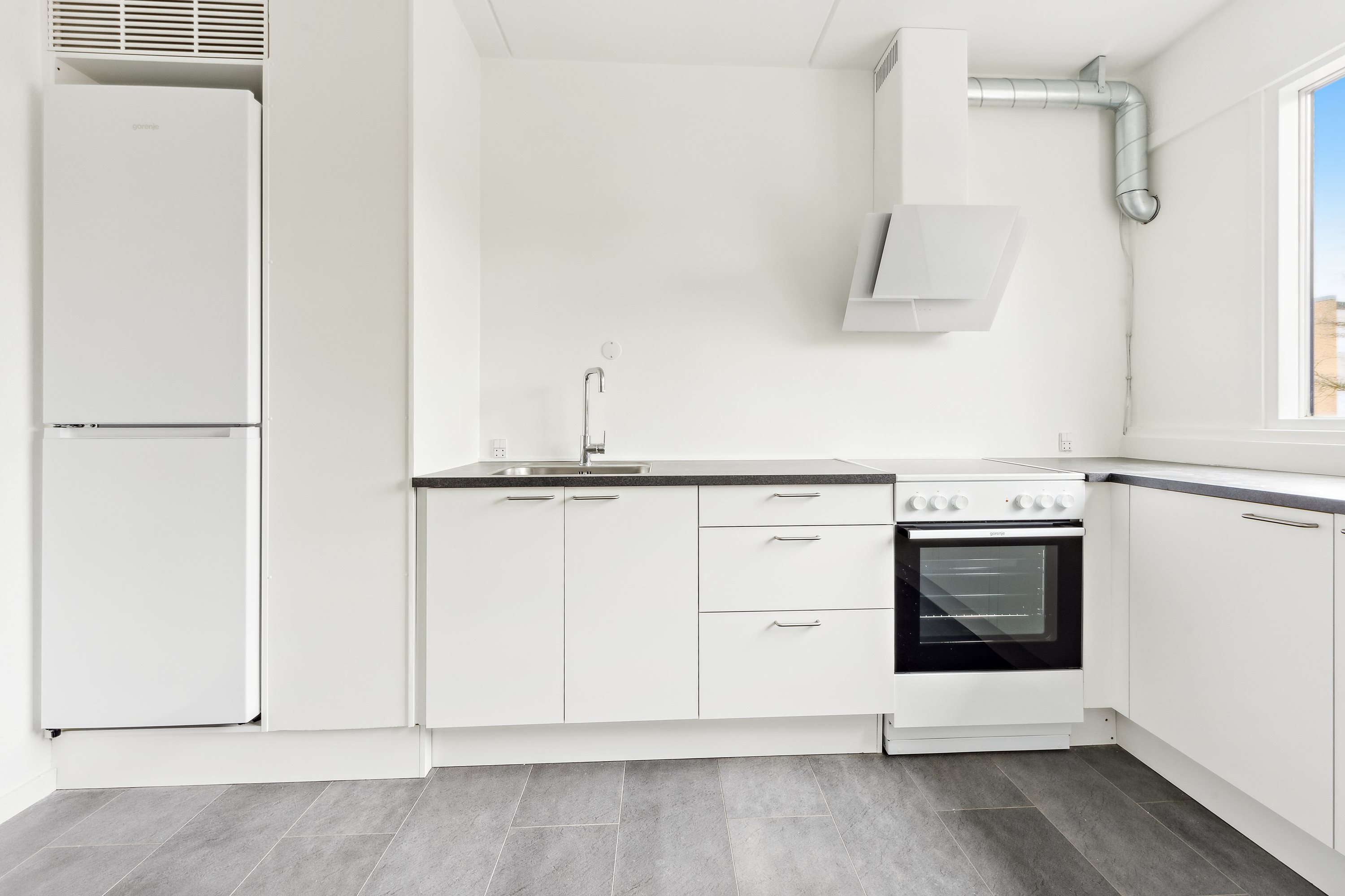 Fremhævet køkken billede i fuldskærmstilstand. Billede af Sabroesvej 7B, 1. tv., 3000 Helsingør