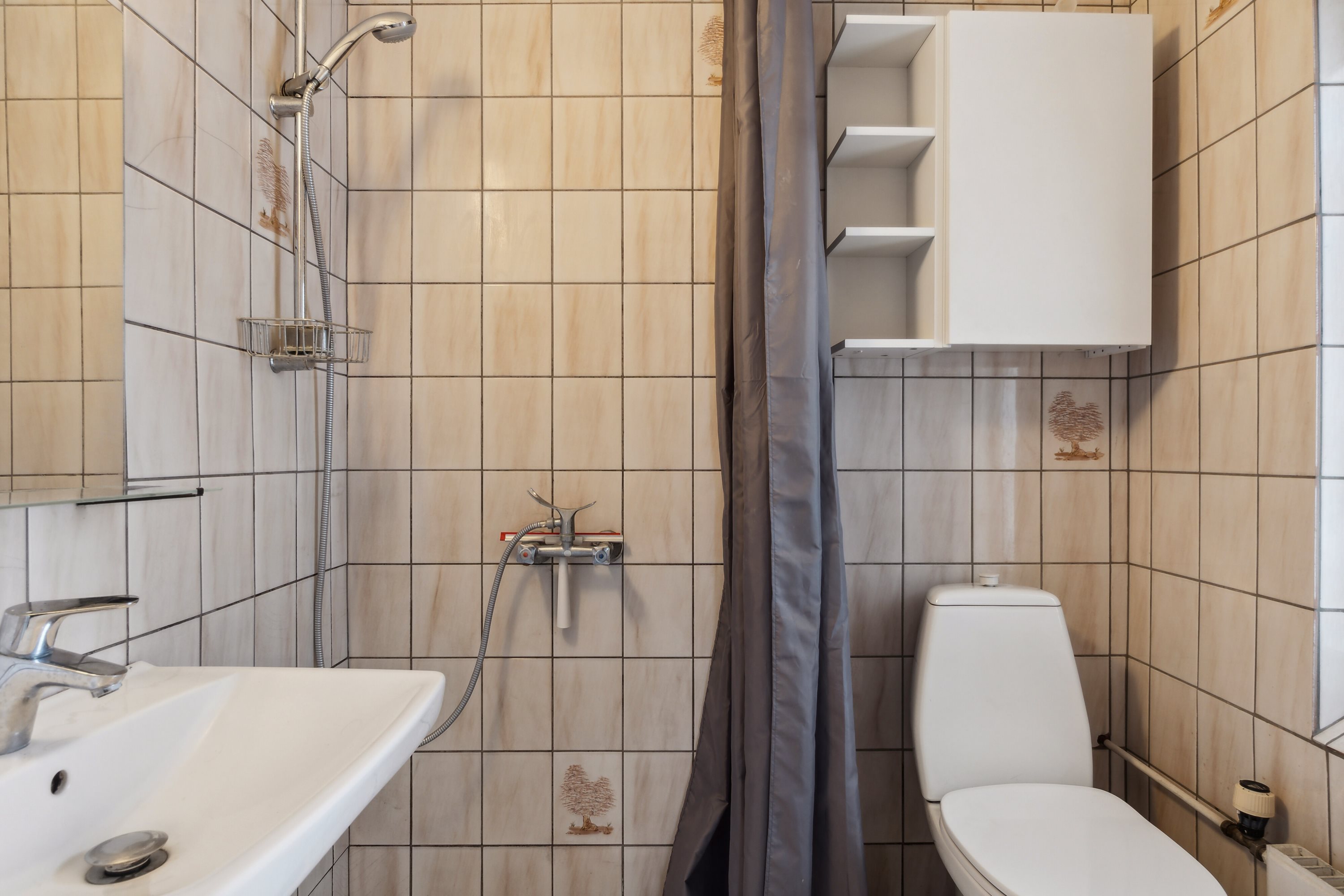 Fremhævet badeværelse billede i fuldskærmstilstand. Billede af Vesterbro 59, st.., 5000 Odense C