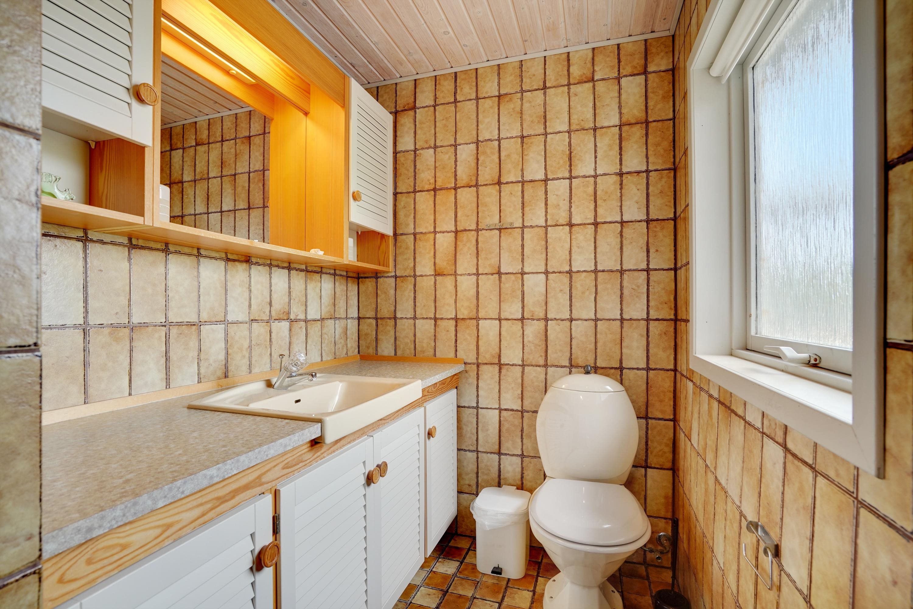 Fremhævet badeværelse billede i fuldskærmstilstand. Billede af Strandgårdsvej 39B, Rindby Strand, 6720 Fanø