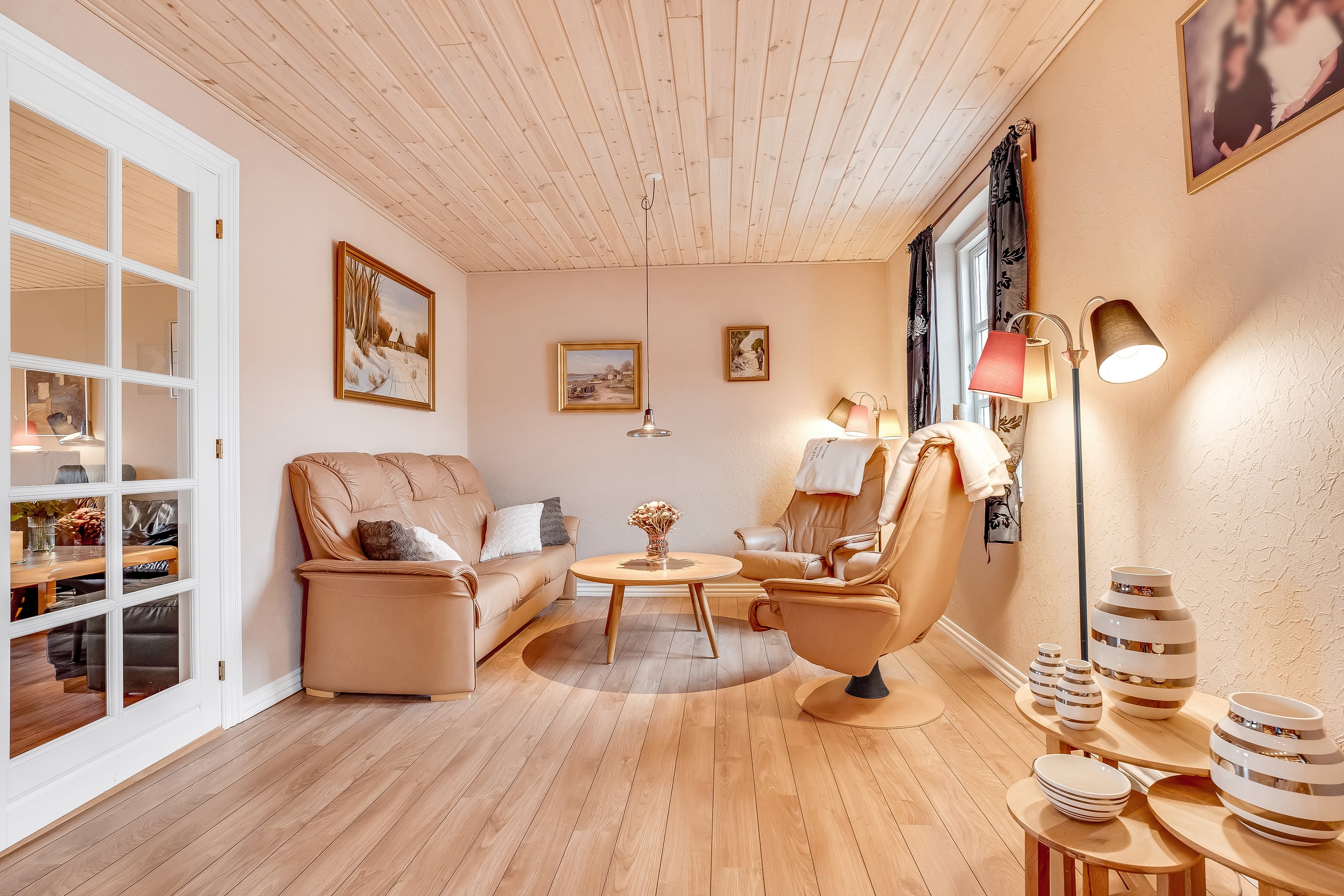 Fremhævet stue billede i fuldskærmstilstand. Billede af Maribovej 150, Forneby, 4990 Sakskøbing