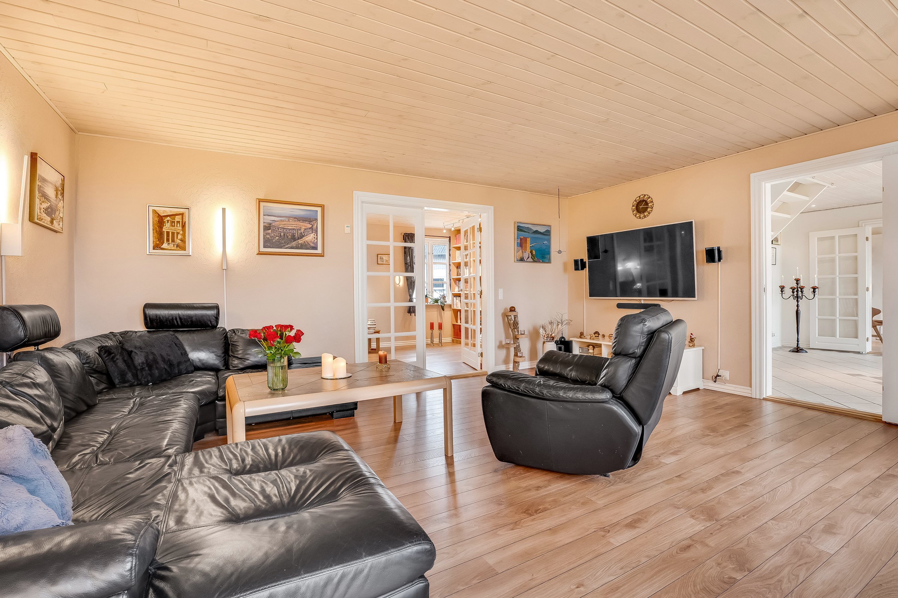 Fremhævet stue billede i fuldskærmstilstand. Billede af Maribovej 150, Forneby, 4990 Sakskøbing