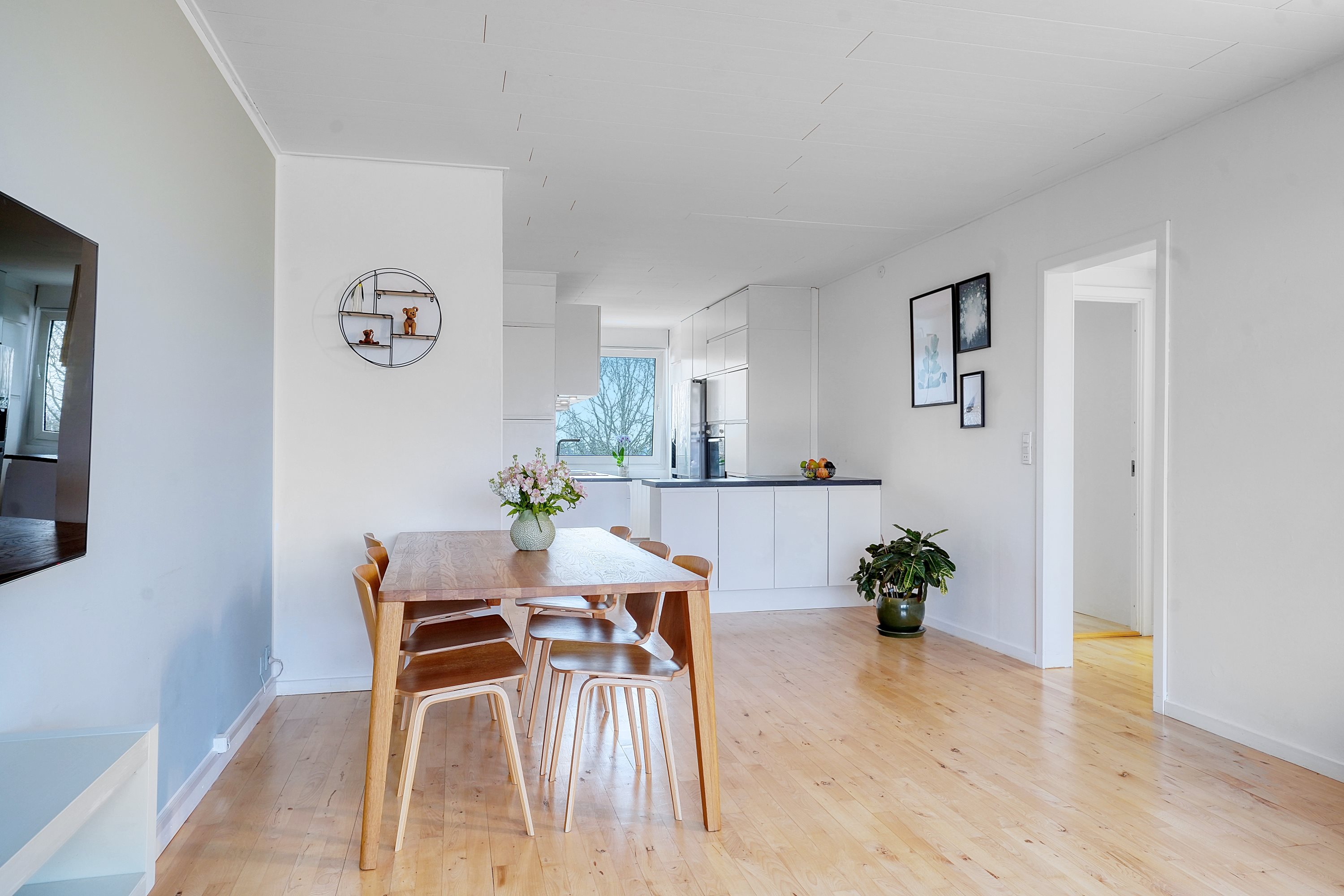 Miniaturebillede 1: spisestue. Billede af Egeparken 33A, 3. tv., 2680 Solrød Strand