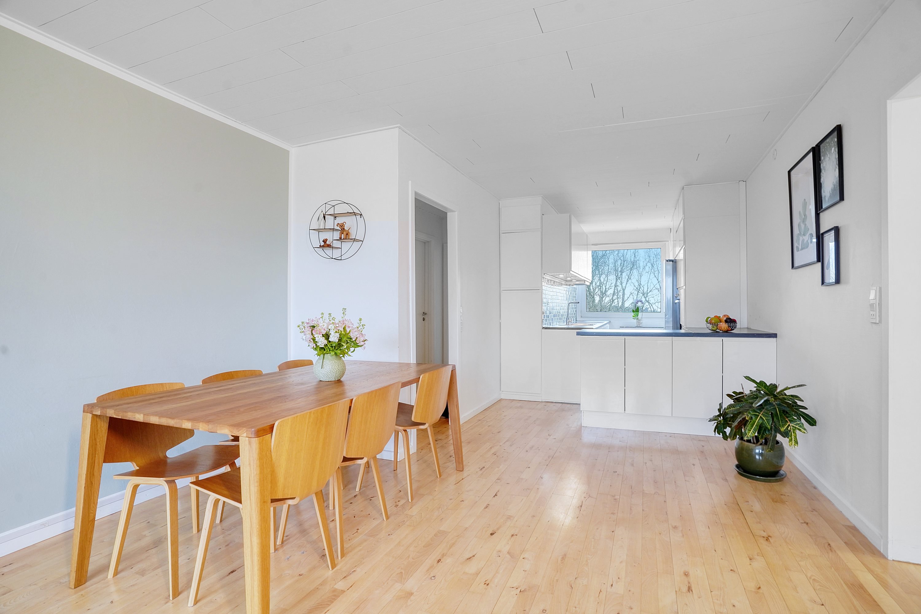 Miniaturebillede 2: spisestue. Billede af Egeparken 33A, 3. tv., 2680 Solrød Strand