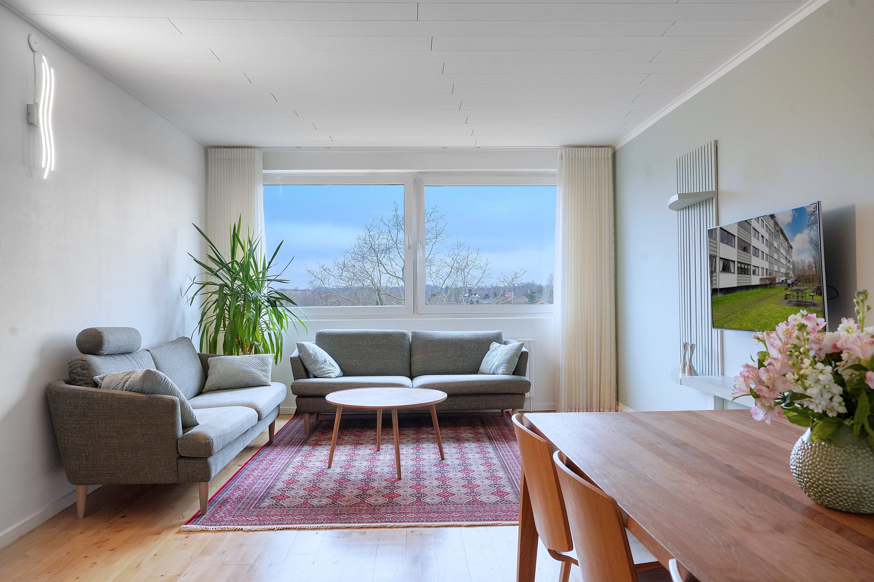 Fremhævet stue billede i fuldskærmstilstand. Billede af Egeparken 33A, 3. tv., 2680 Solrød Strand