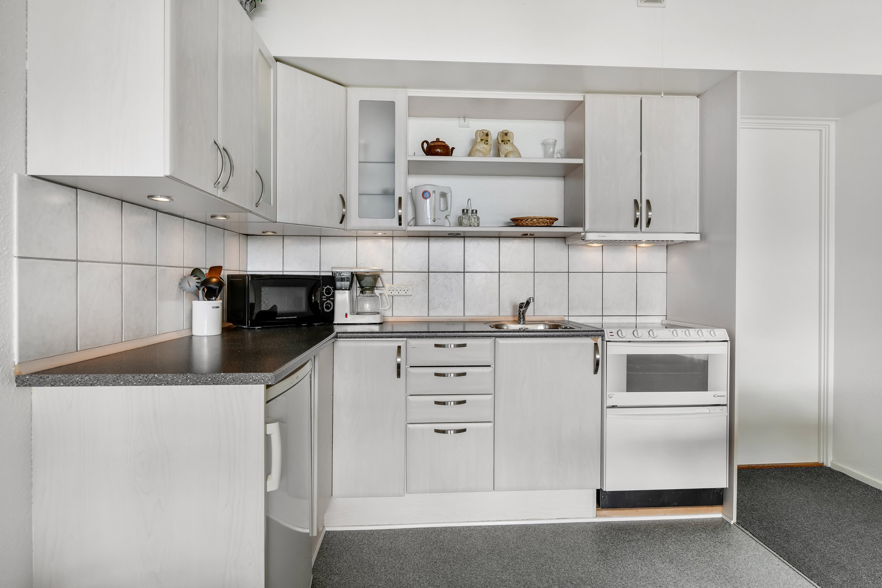 Fremhævet køkken billede i fuldskærmstilstand. Billede af Strandvejen 61C, 1. 205., Fanø Bad, 6720 Fanø