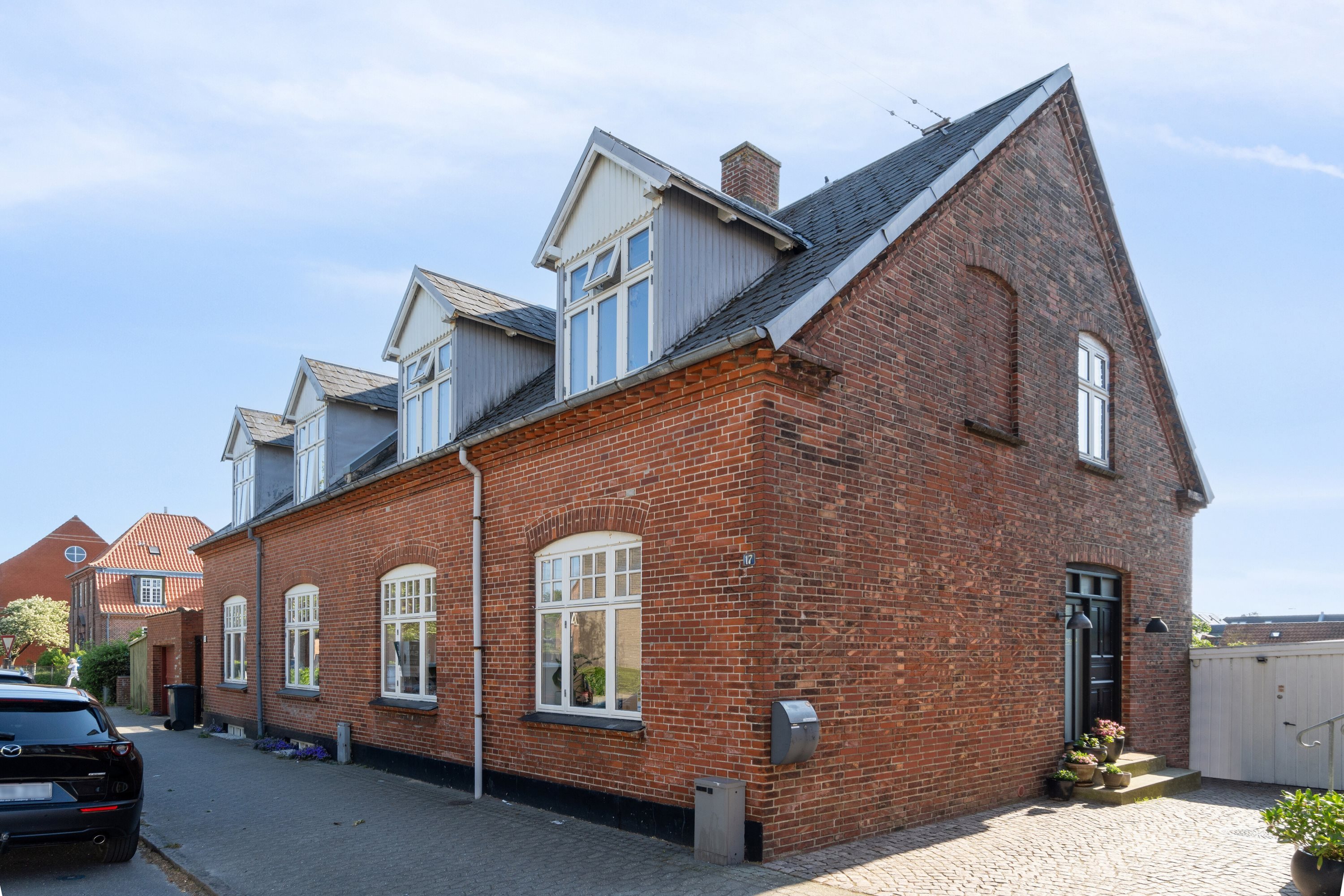 Fremhævet  billede i fuldskærmstilstand. Billede af Finsensgade 17, 6700 Esbjerg