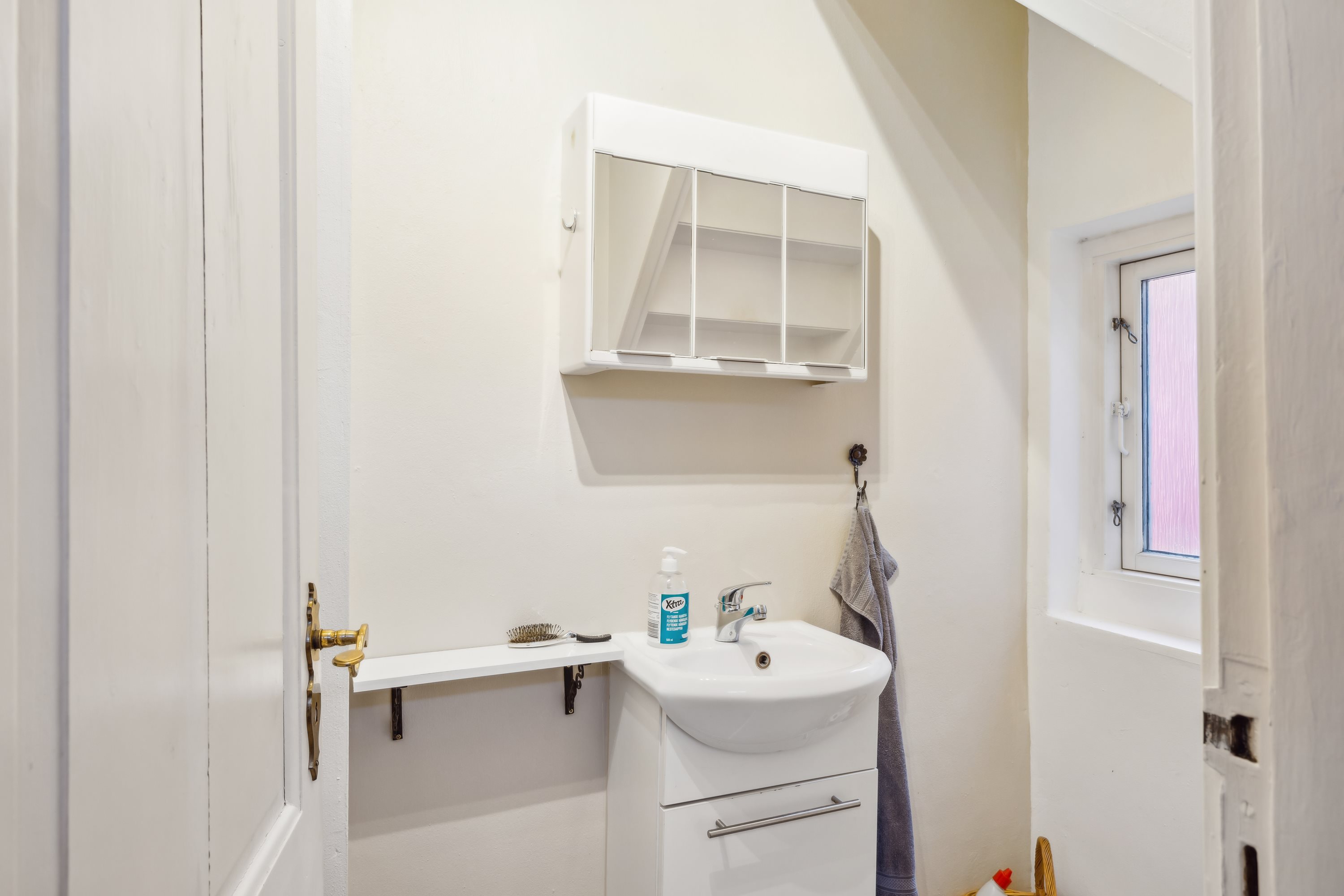 Fremhævet badeværelse billede i fuldskærmstilstand. Billede af Havnevej 115A+B, 8500 Grenaa