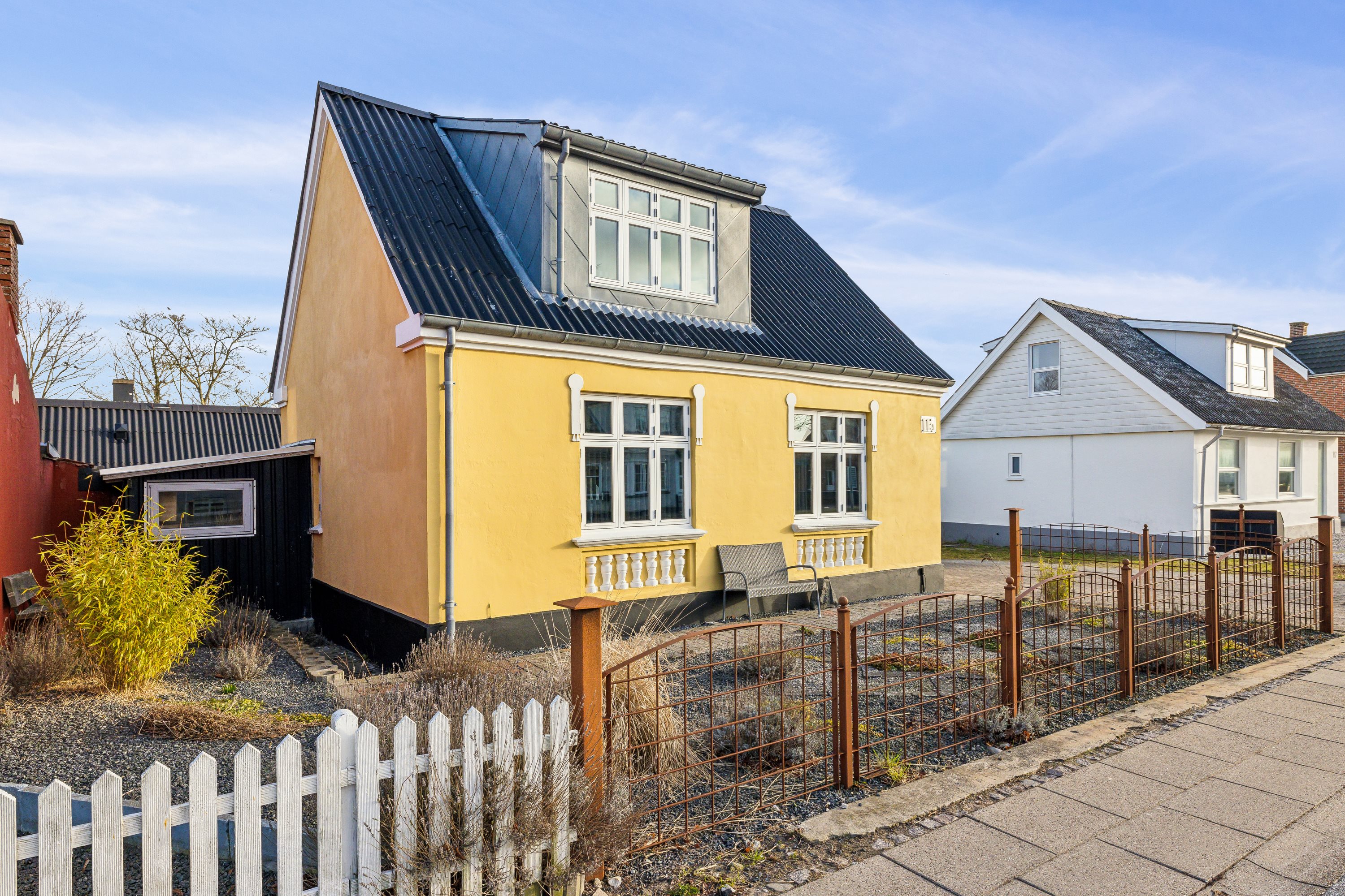 Fremhævet ejendom 1 billede i fuldskærmstilstand. Billede af Havnevej 115A+B, 8500 Grenaa