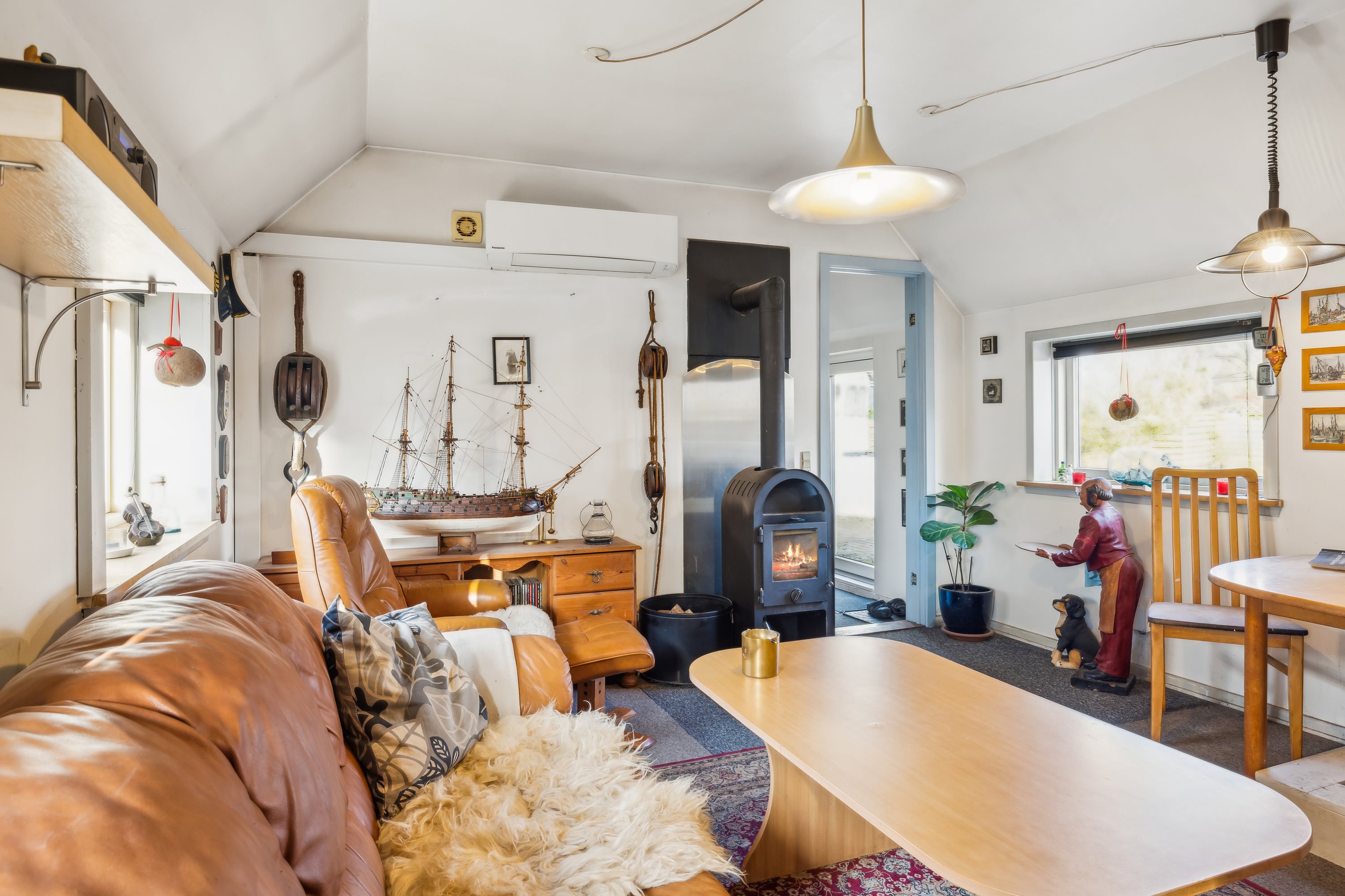 Fremhævet stue billede i fuldskærmstilstand. Billede af Havnevej 115A+B, 8500 Grenaa