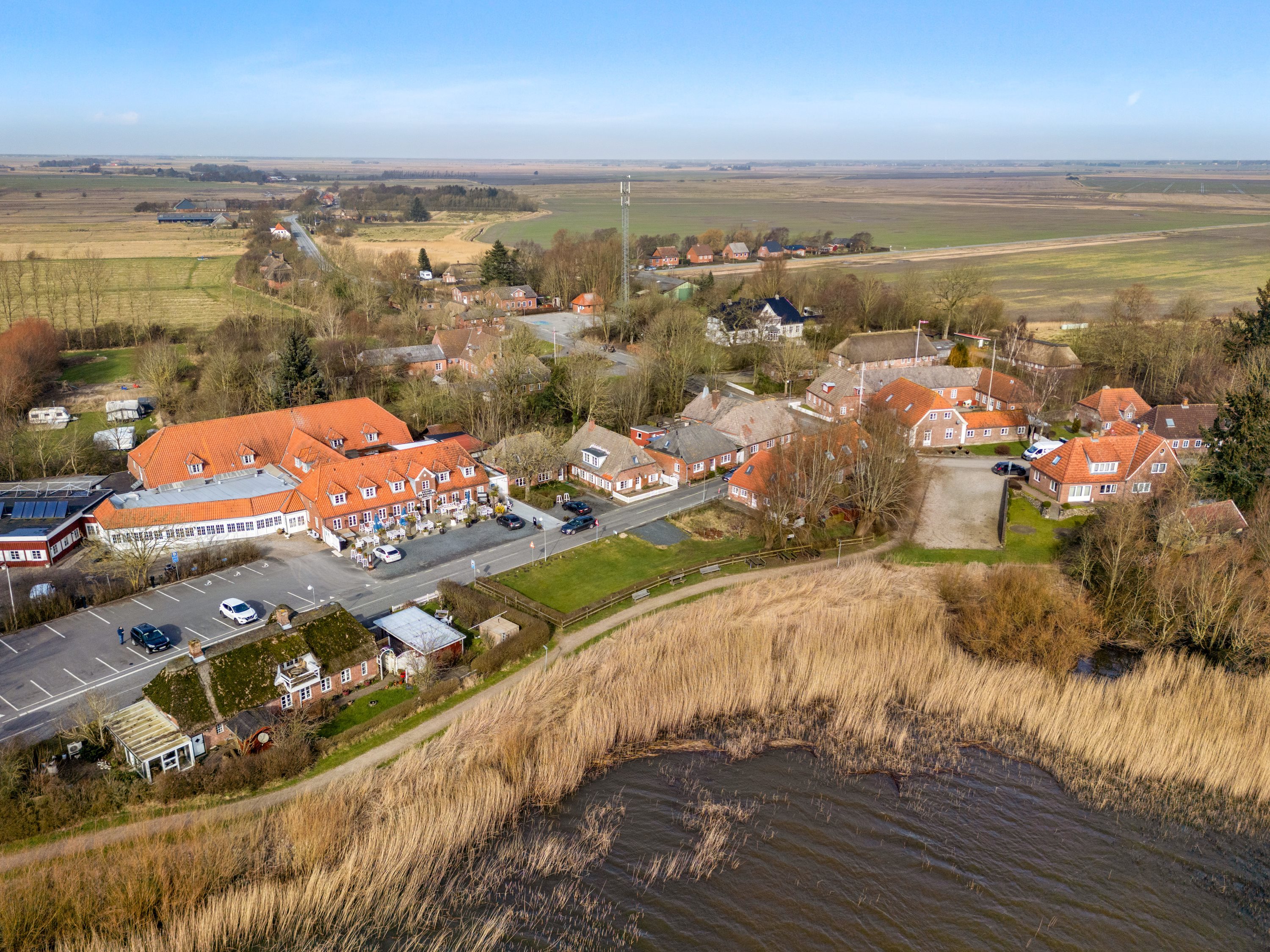 Fremhævet udendørs billede i fuldskærmstilstand. Billede af Rudbølvej 27, 6280 Højer