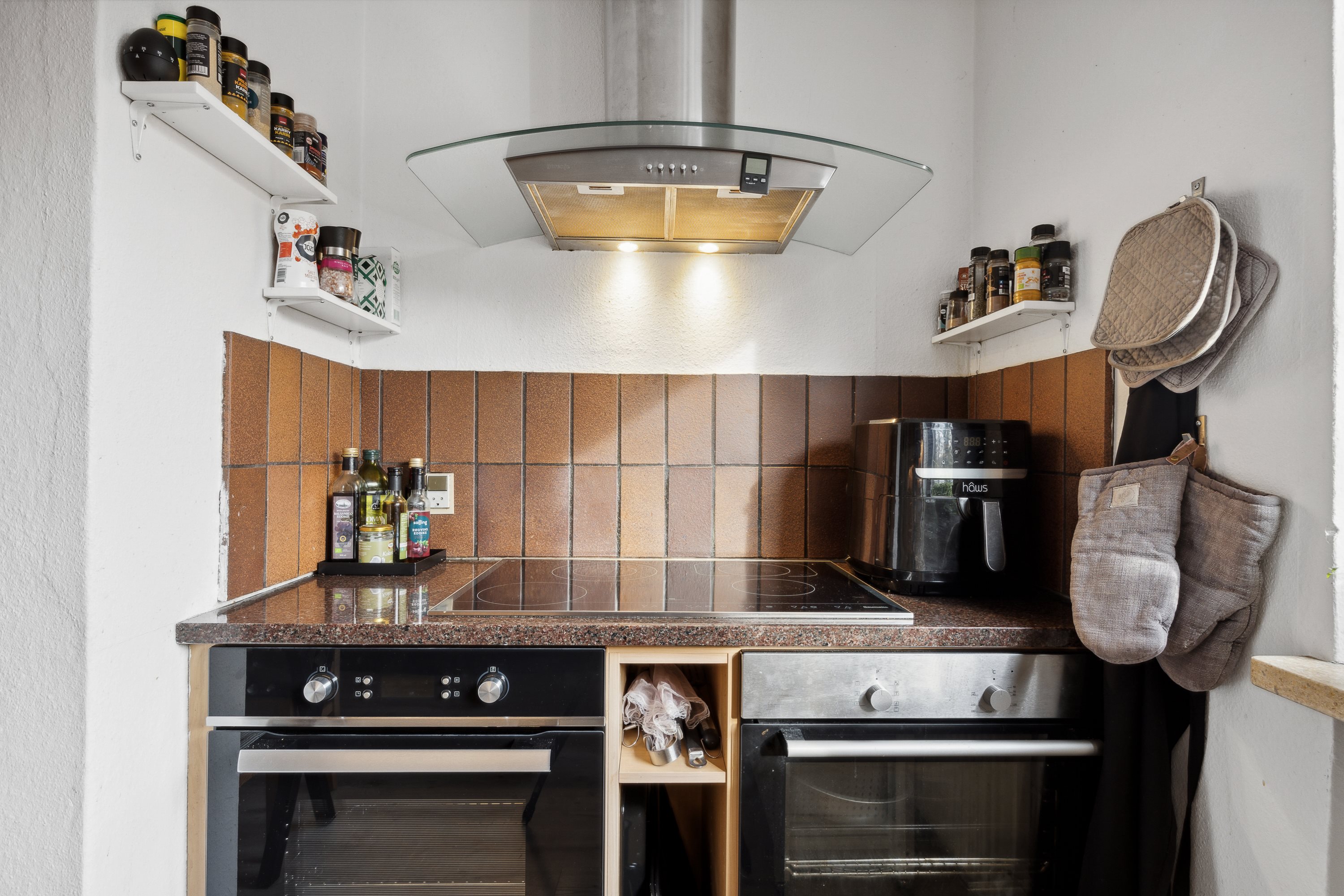 Fremhævet køkken billede i fuldskærmstilstand. Billede af Åvej 1, 4632 Bjæverskov