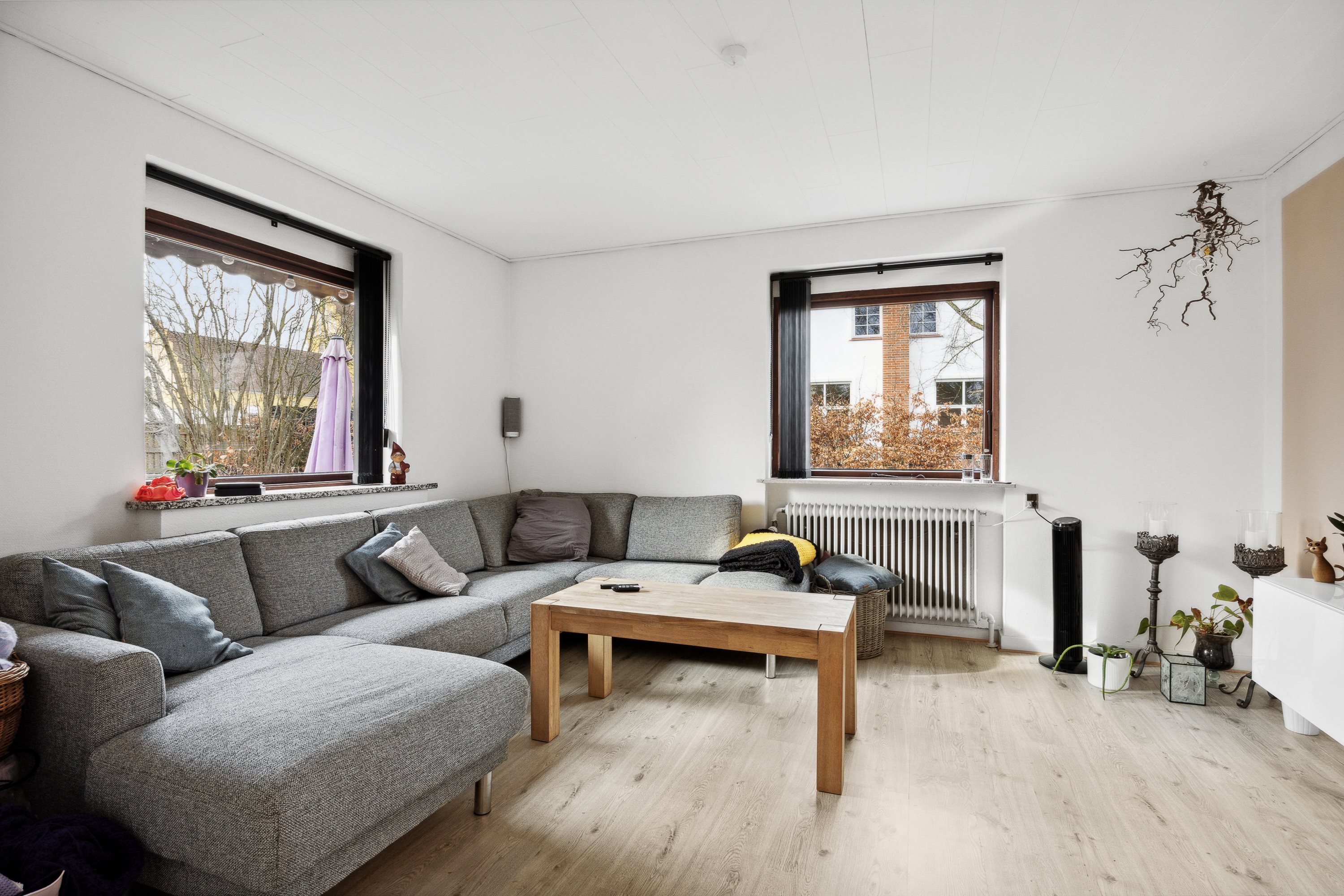 Fremhævet stue billede i fuldskærmstilstand. Billede af Åvej 1, 4632 Bjæverskov