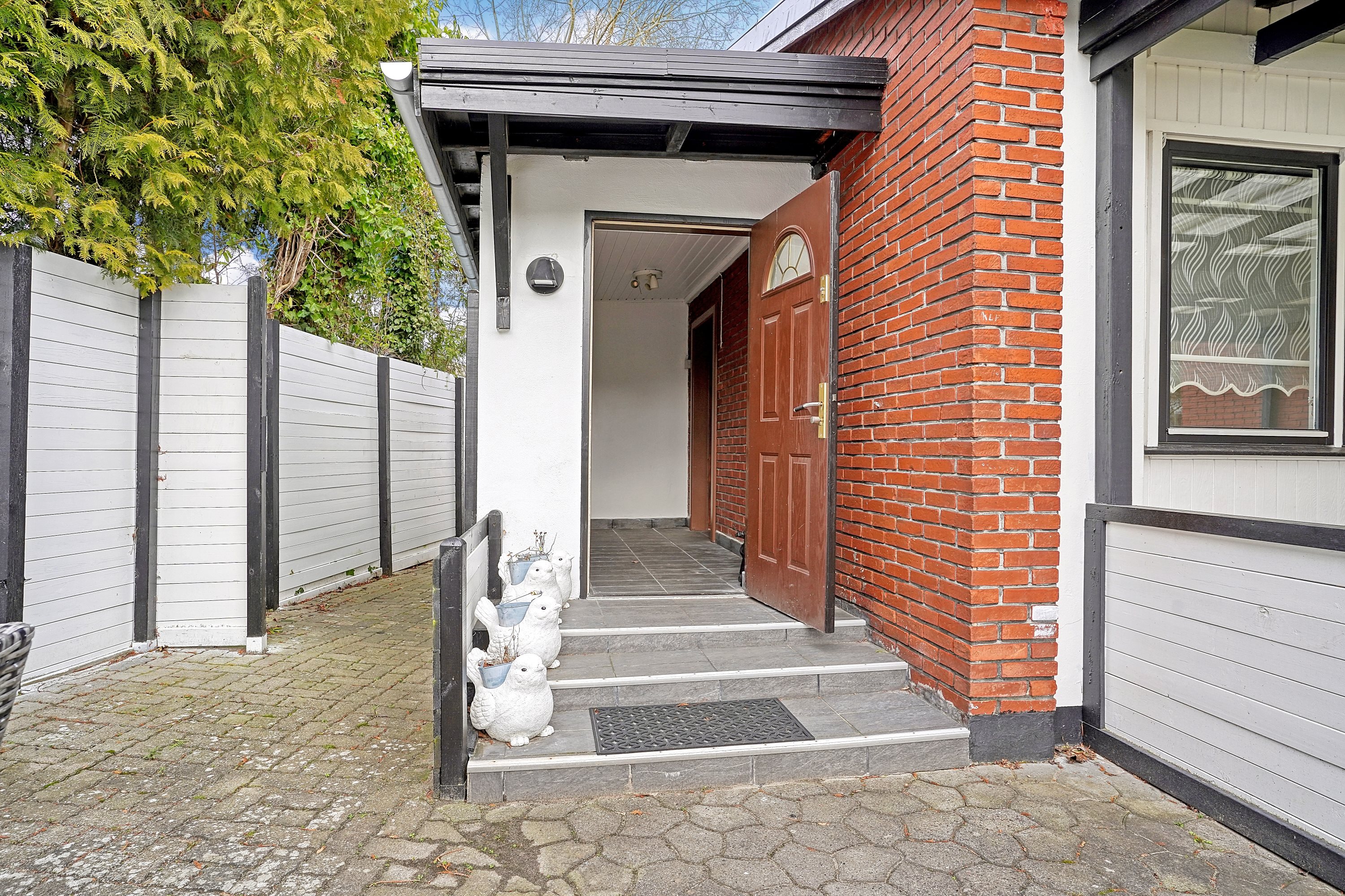 Fremhævet ejendommen billede i fuldskærmstilstand. Billede af Birkerød Parkvej 131, 3460 Birkerød