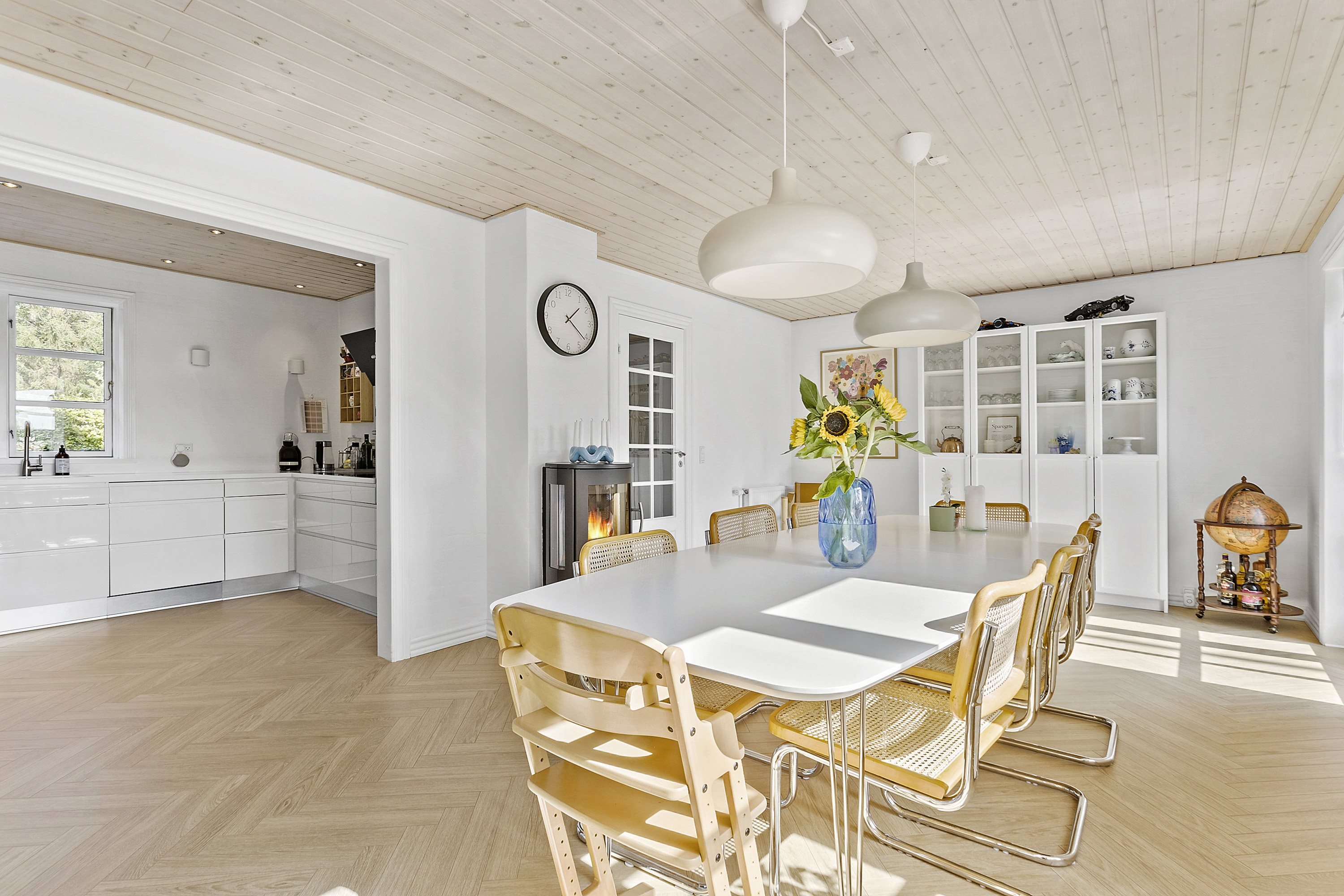 Miniaturebillede 2: spisestue. Billede af Halvorsmindevej 5, 9800 Hjørring