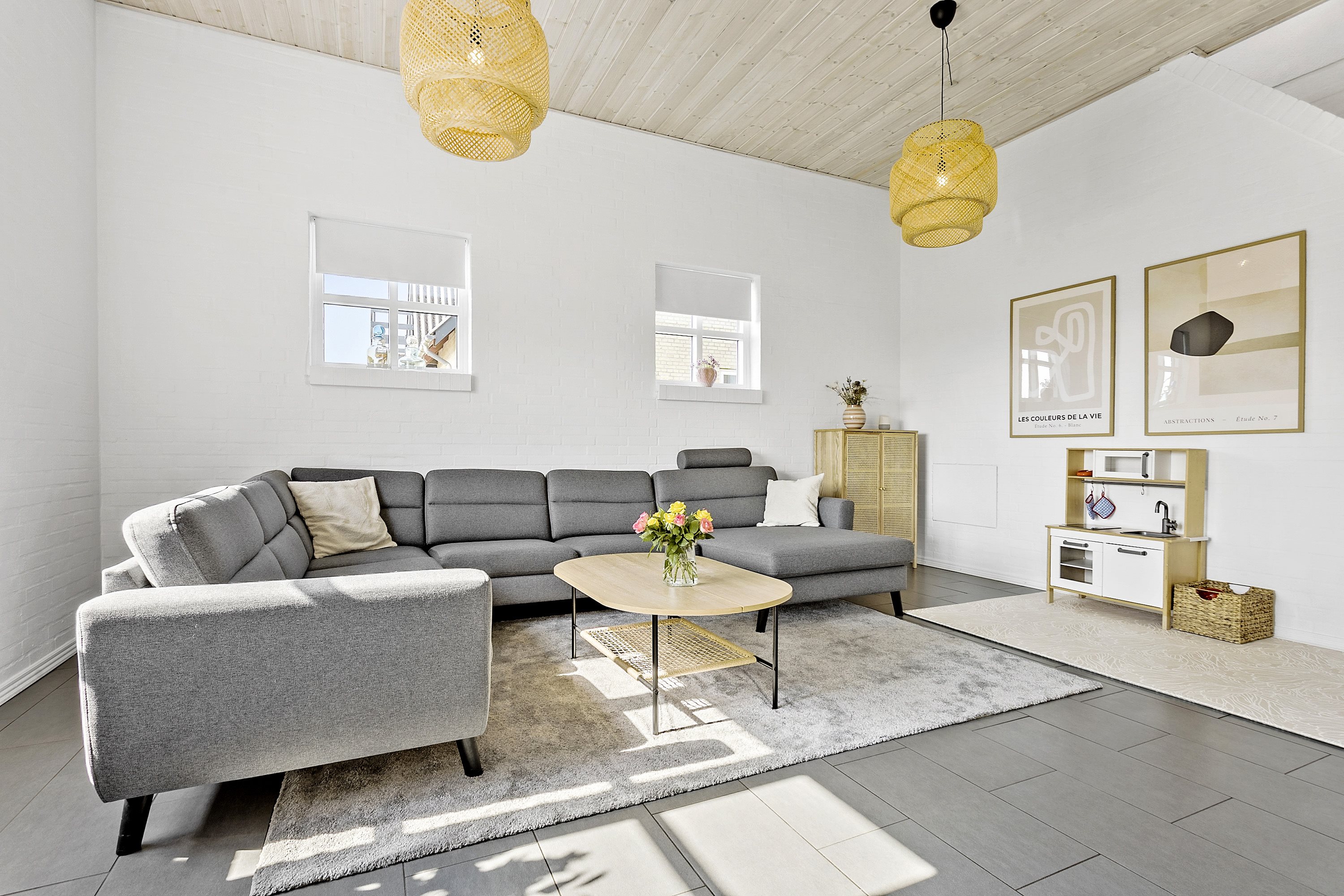 Fremhævet stue billede i fuldskærmstilstand. Billede af Halvorsmindevej 5, 9800 Hjørring