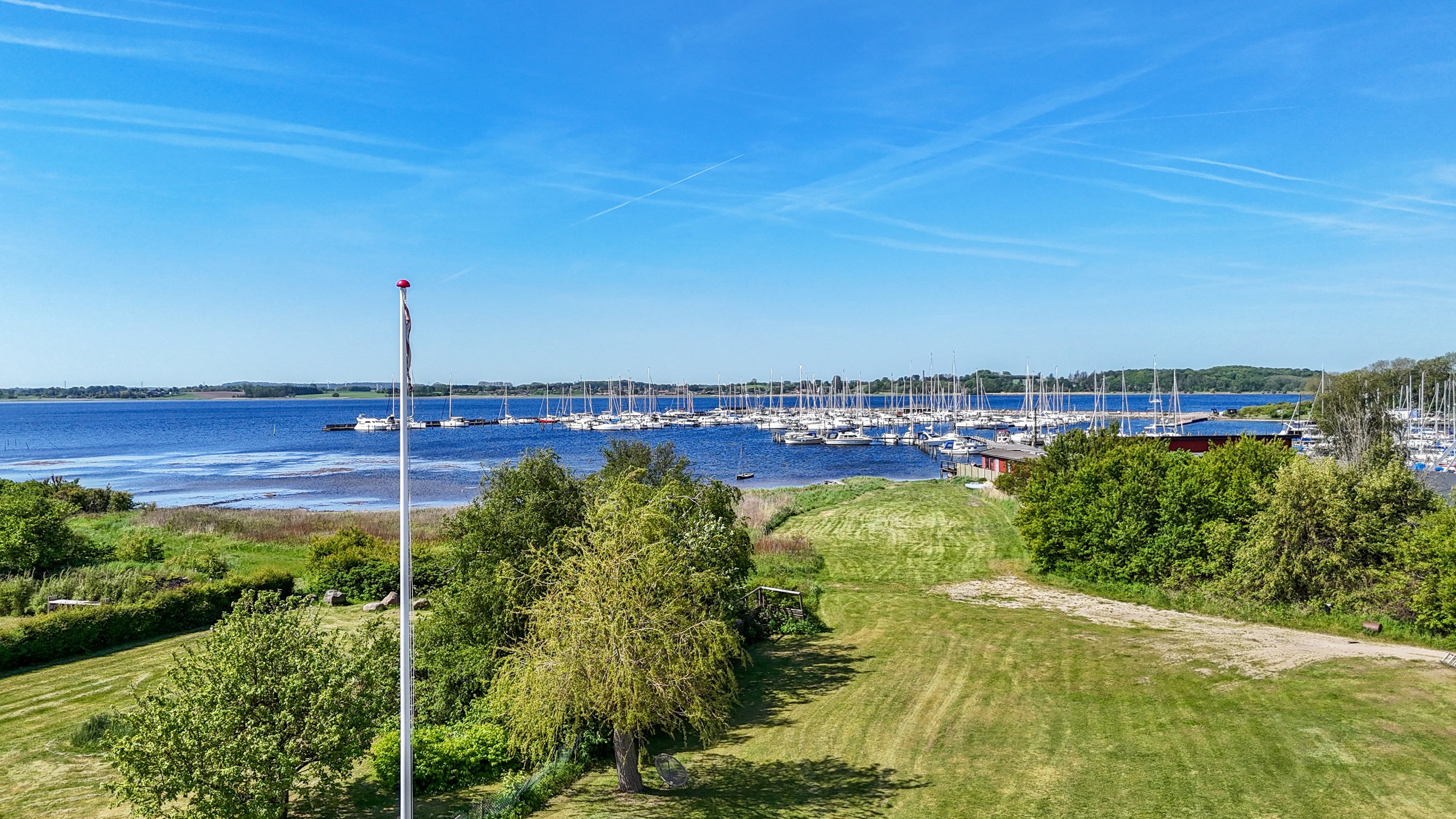 Fremhævet  billede i fuldskærmstilstand. Billede af Strandhøjen 2, 3600 Frederikssund