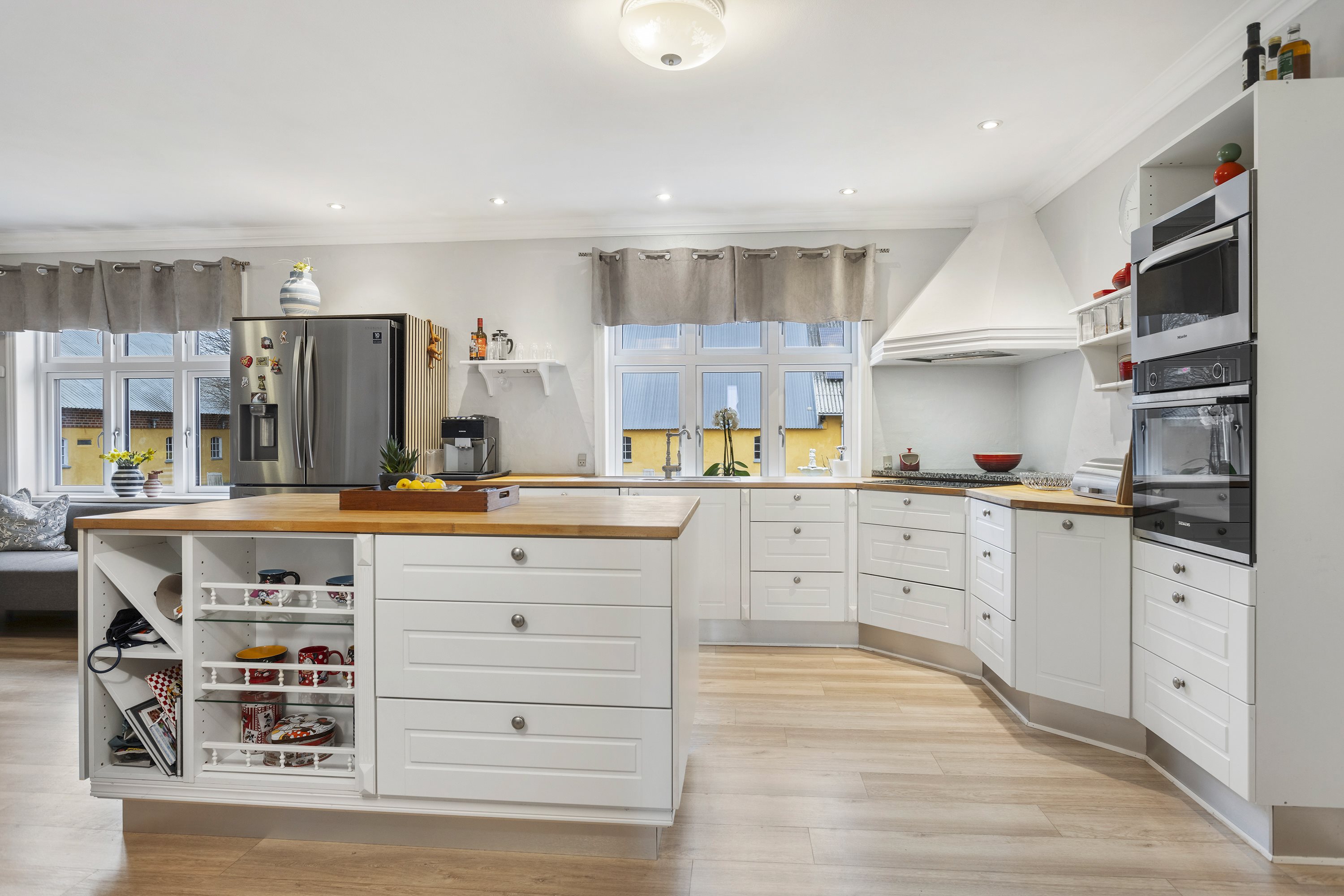 Fremhævet køkken billede i fuldskærmstilstand. Billede af Sdr. Kirkevej 56, Præstbro, 9330 Dronninglund