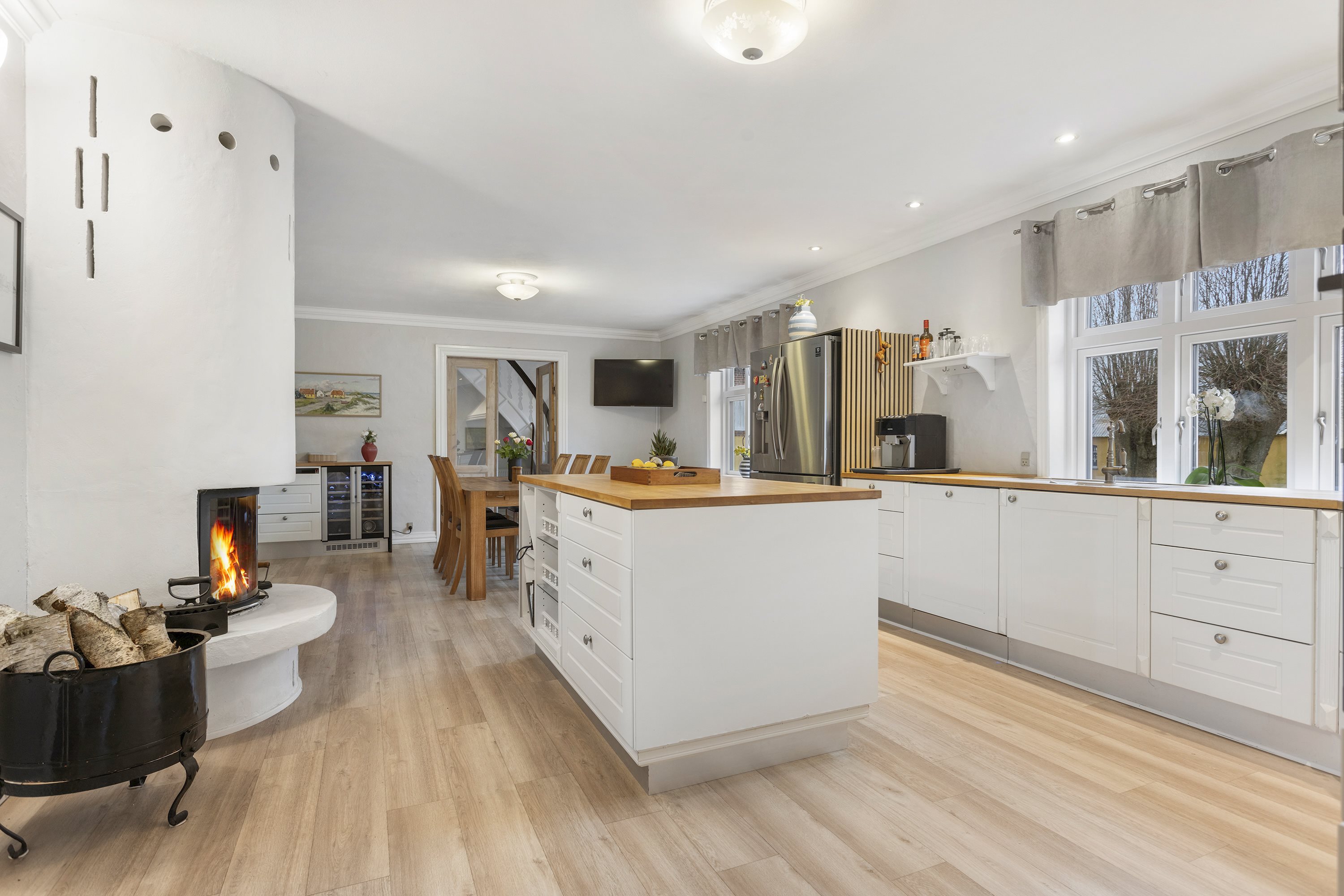 Fremhævet køkken billede i fuldskærmstilstand. Billede af Sdr. Kirkevej 56, Præstbro, 9330 Dronninglund