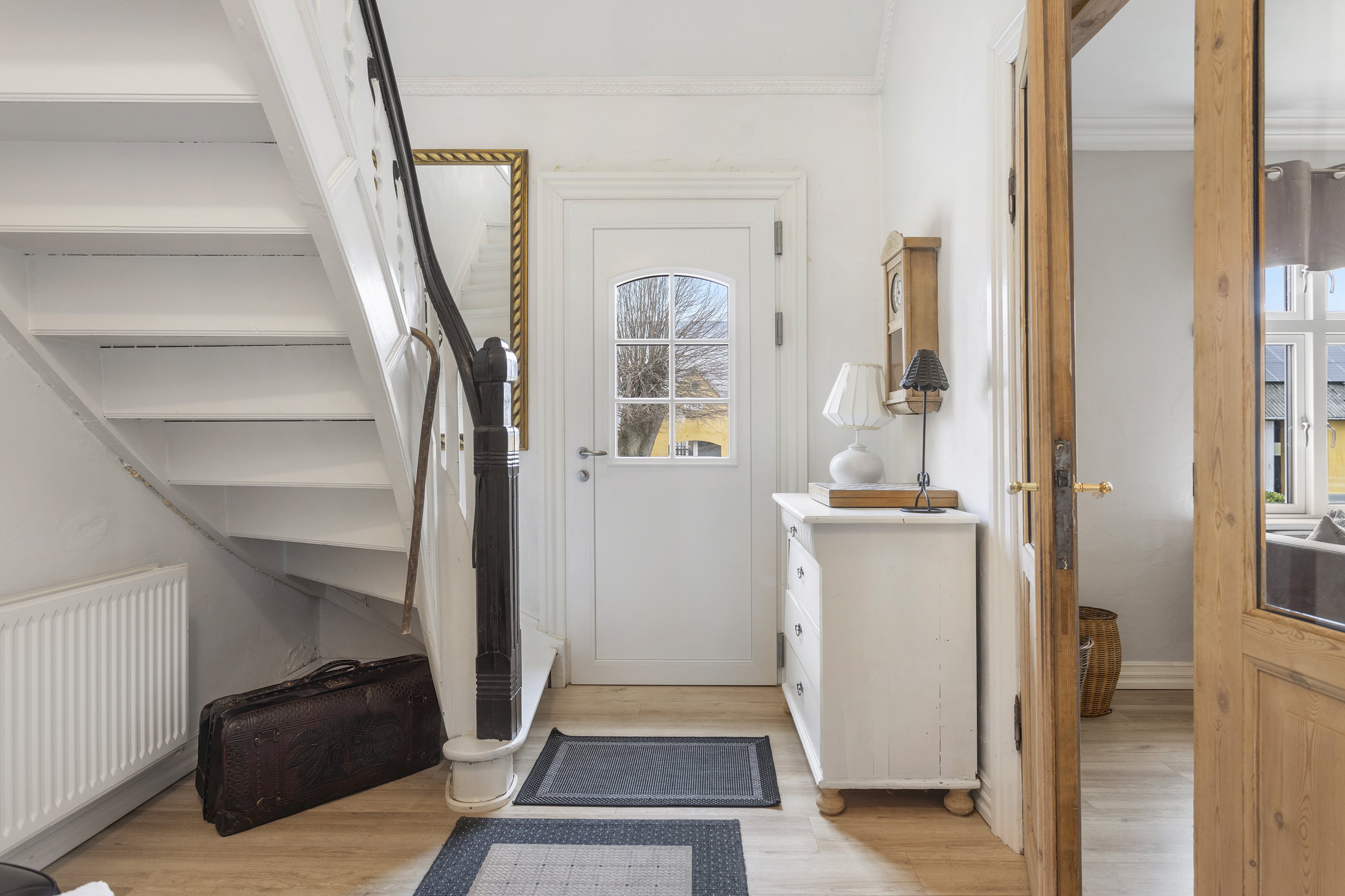 Fremhævet hall billede i fuldskærmstilstand. Billede af Sdr. Kirkevej 56, Præstbro, 9330 Dronninglund