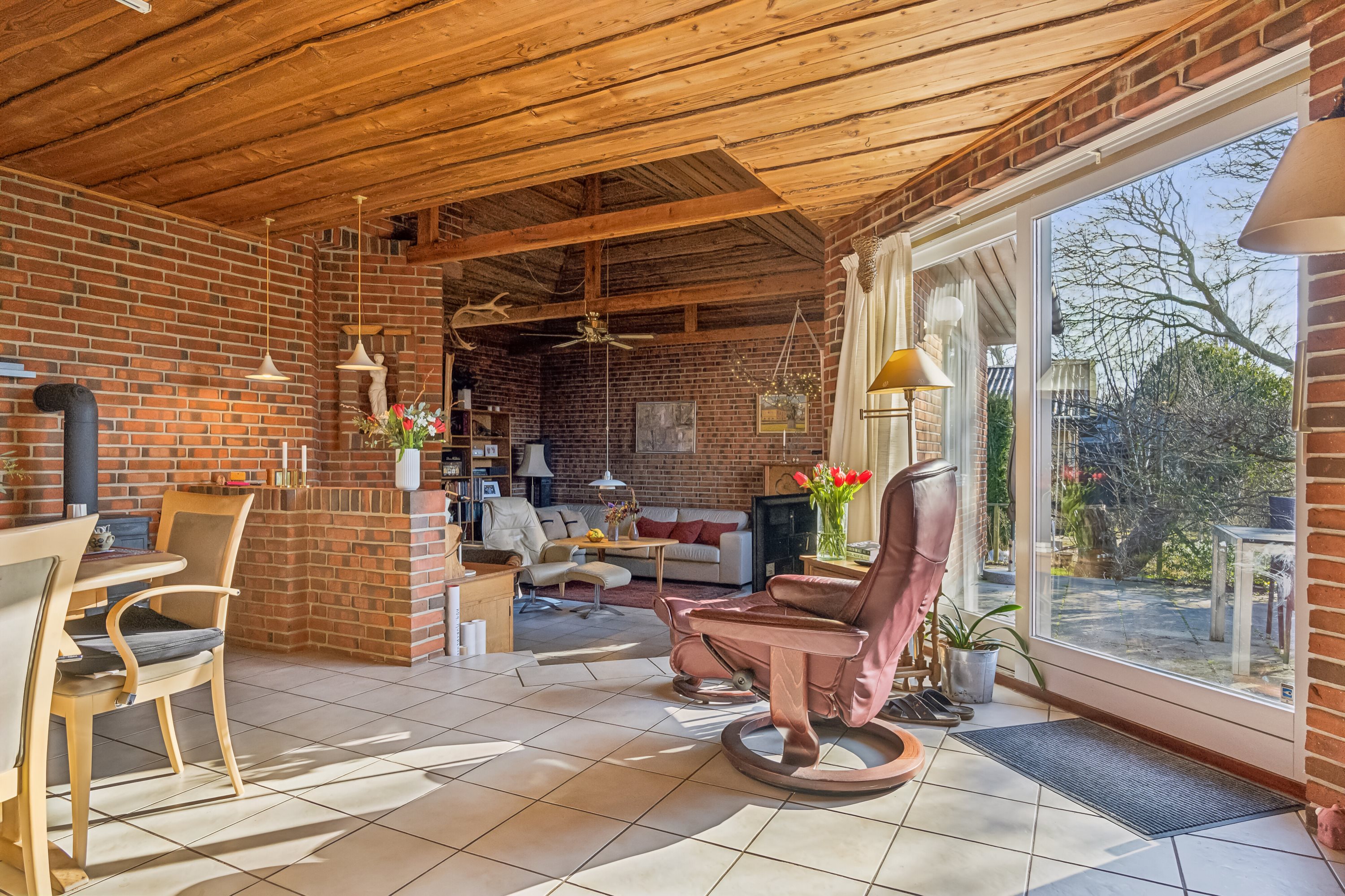 Fremhævet køkkenalrum billede i fuldskærmstilstand. Billede af Arresødalvej 11C, Vinderød, 3300 Frederiksværk