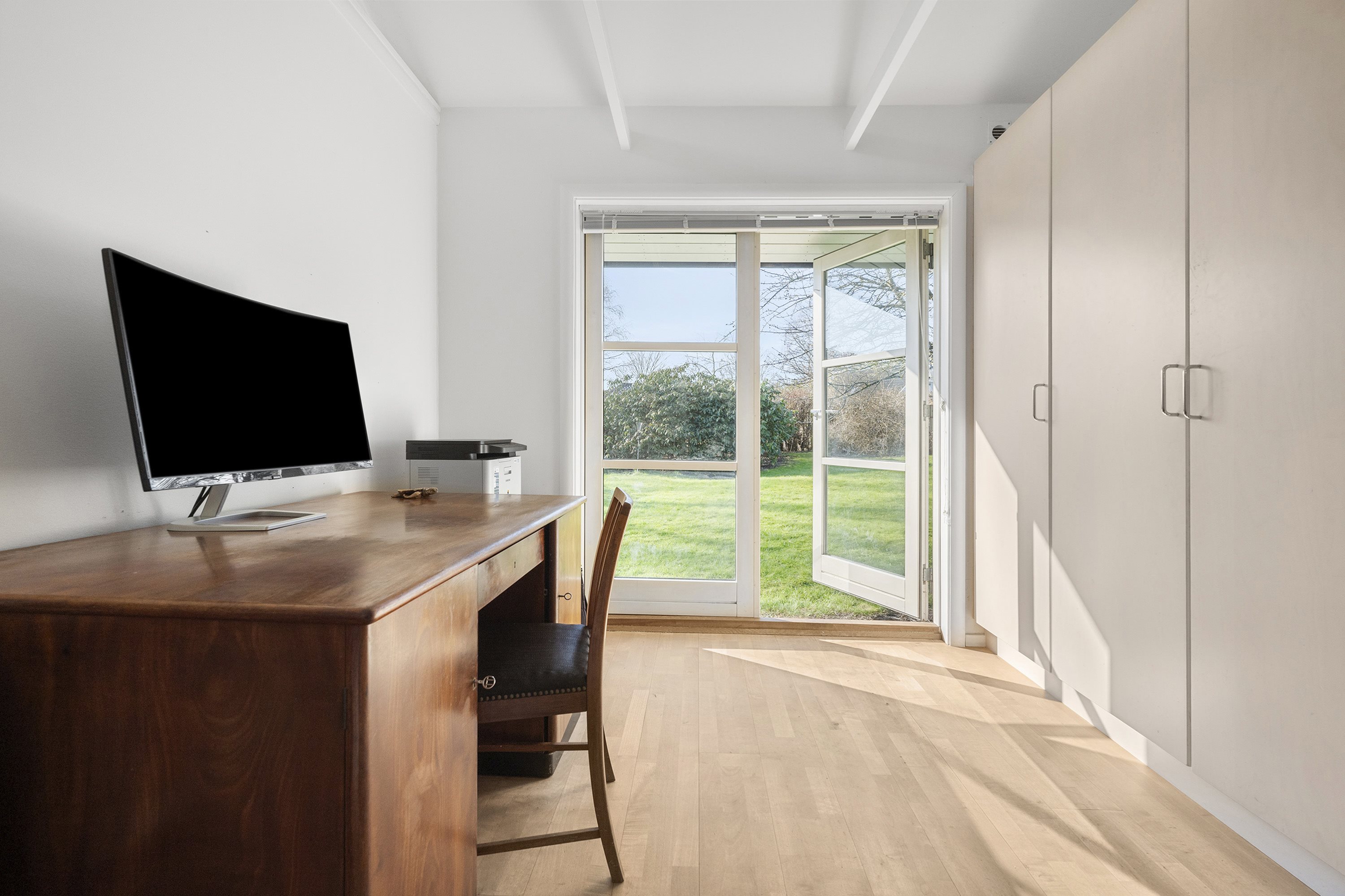 Fremhævet kontor billede i fuldskærmstilstand. Billede af Vingen 1, 2970 Hørsholm