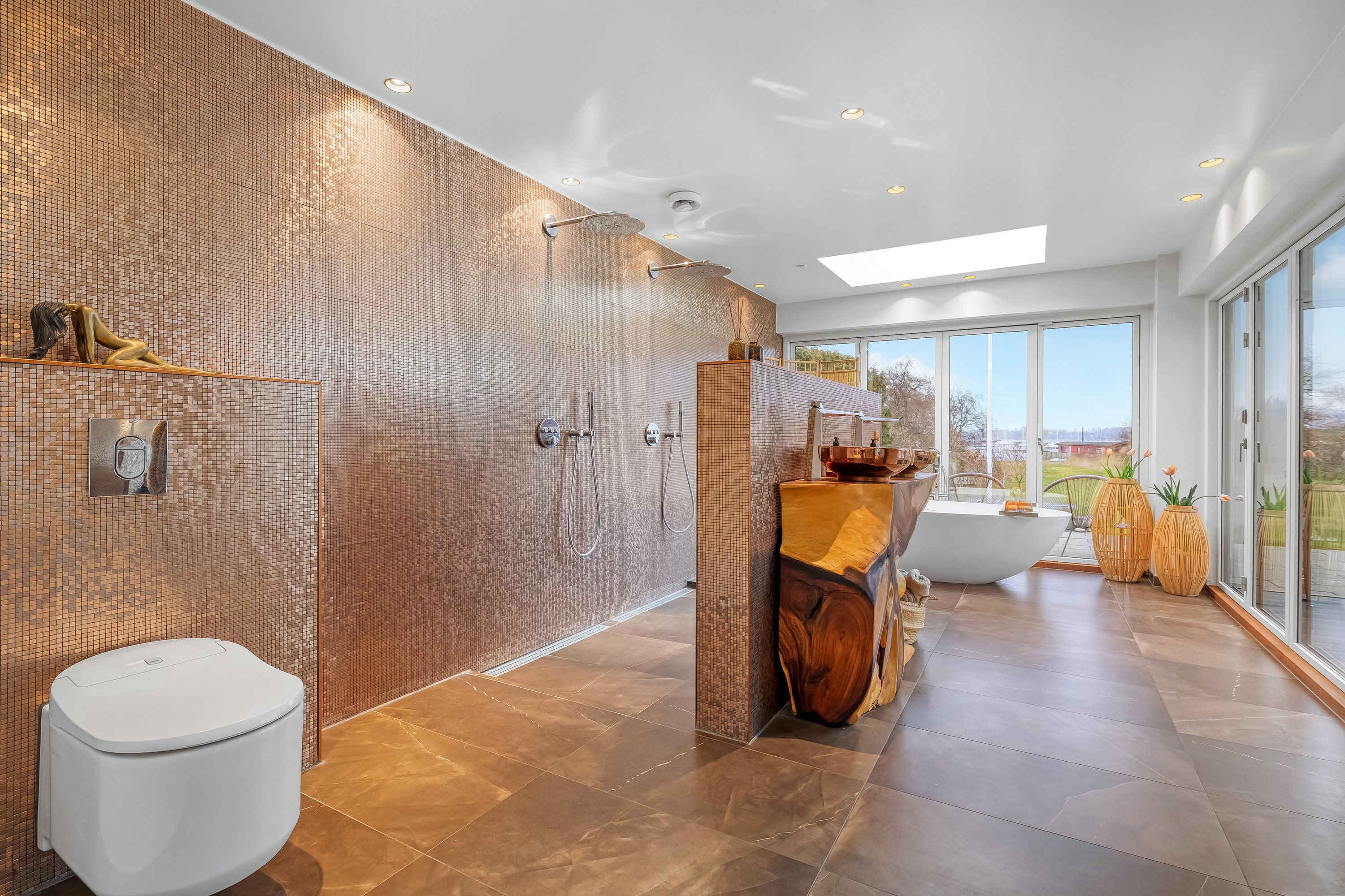 Fremhævet badeværelse billede i fuldskærmstilstand. Billede af Strandhøjen 2, 3600 Frederikssund