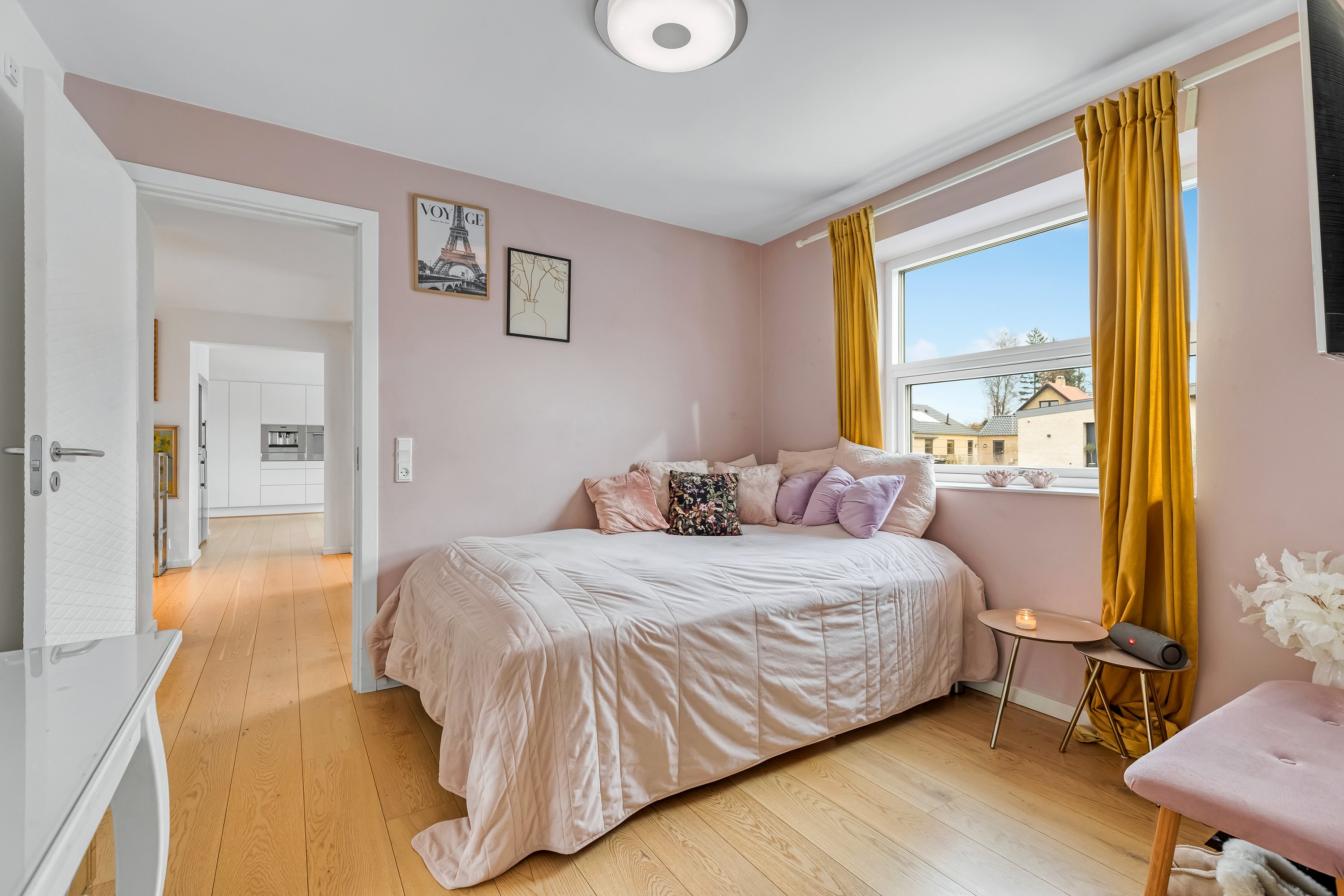 Fremhævet værelse billede i fuldskærmstilstand. Billede af Strandhøjen 2, 3600 Frederikssund