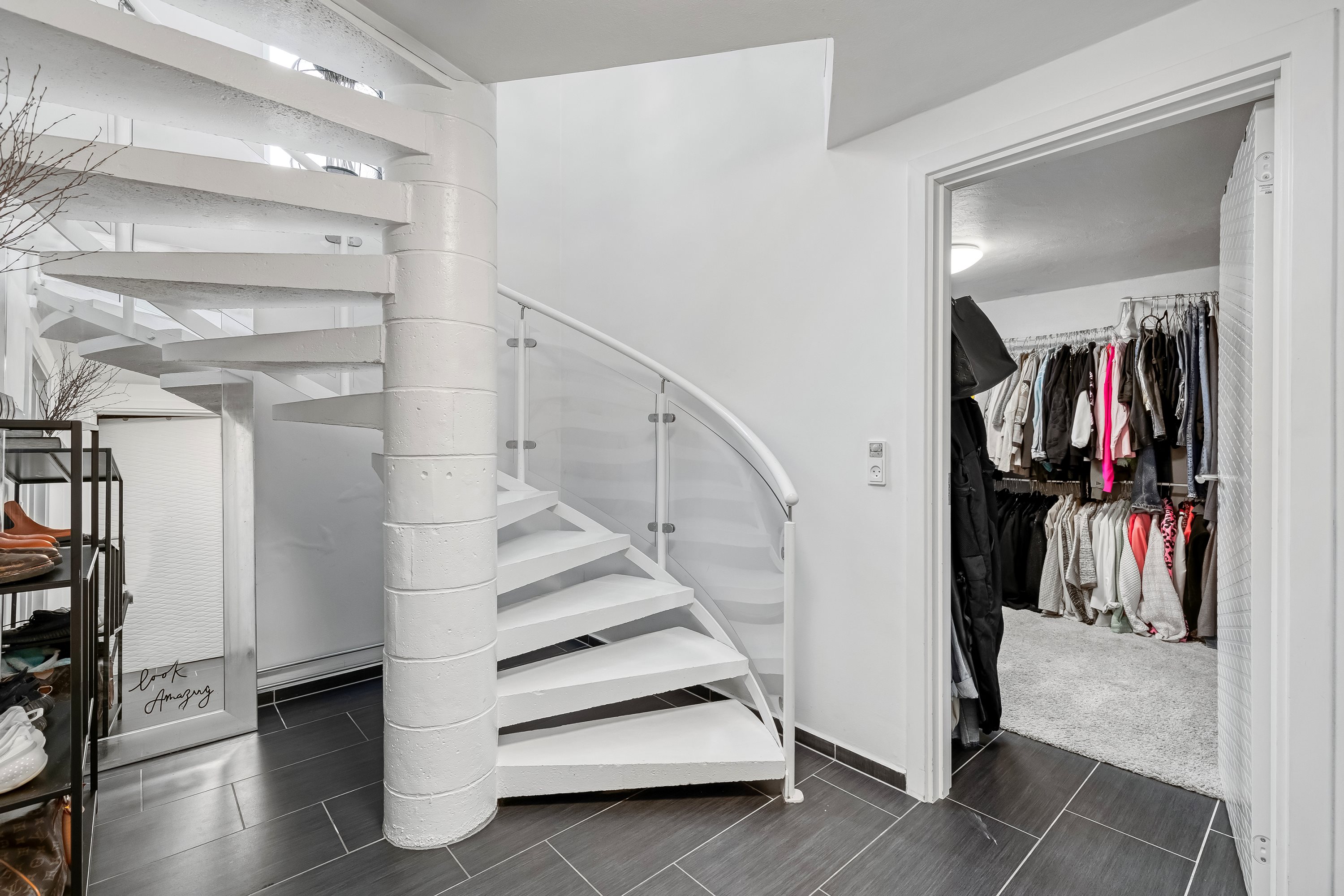 Fremhævet kælder billede i fuldskærmstilstand. Billede af Strandhøjen 2, 3600 Frederikssund