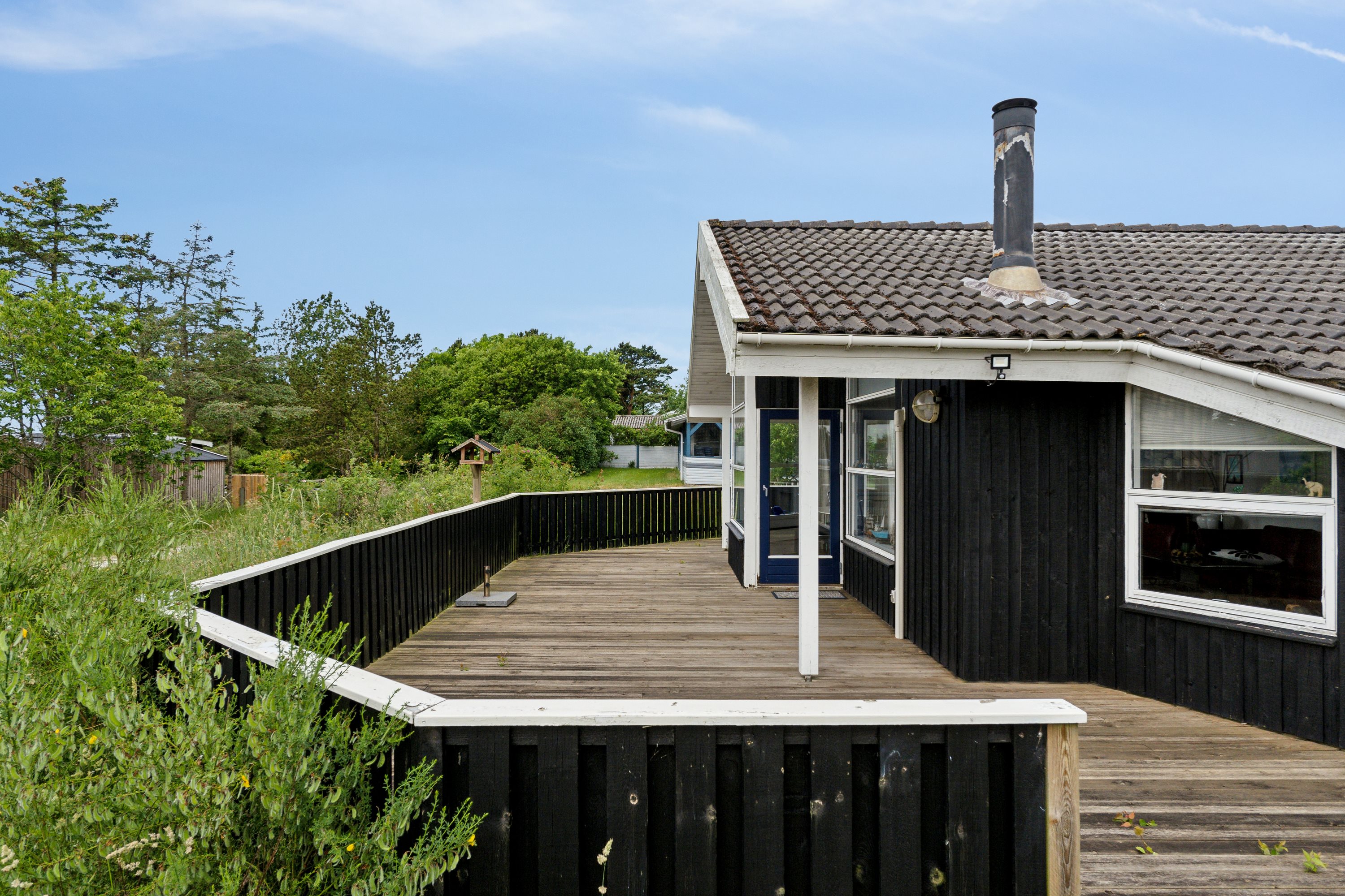 Fremhævet terrasse billede i fuldskærmstilstand. Billede af Gl Skovvej 12, Tversted, 9881 Bindslev