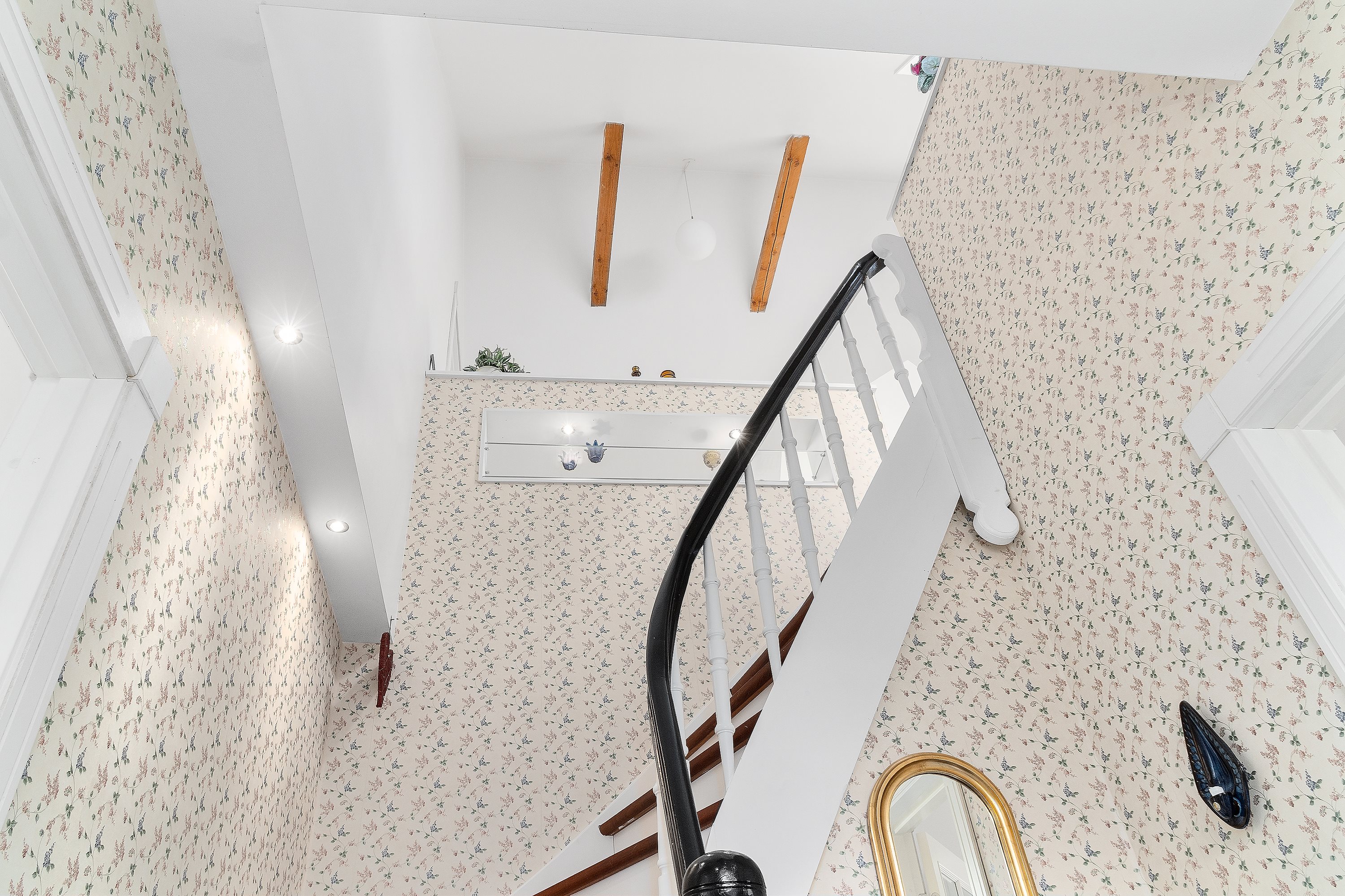 Fremhævet trappe billede i fuldskærmstilstand. Billede af Vantorevej 74, 4880 Nysted