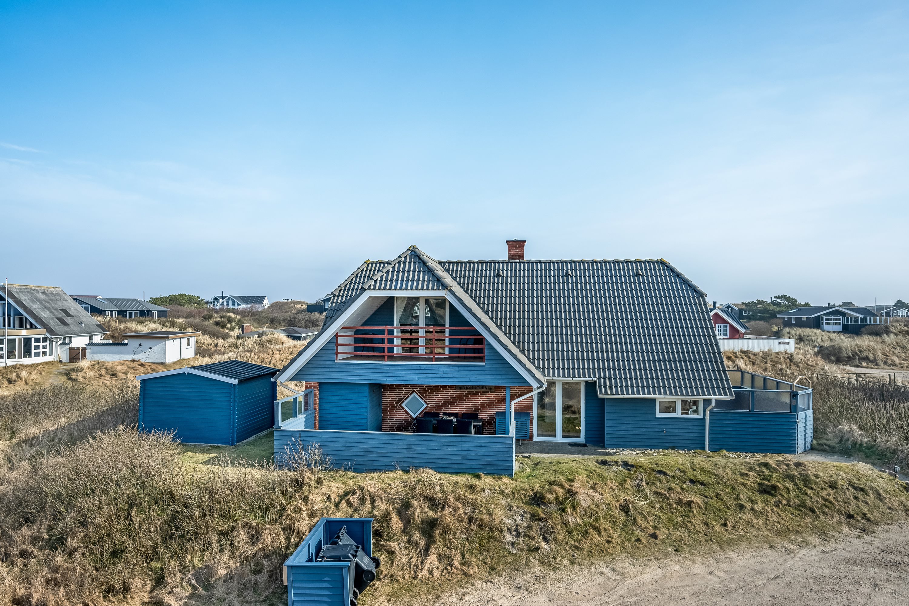 Fremhævet udendørs billede i fuldskærmstilstand. Billede af Helmvej 8, Rindby Strand, 6720 Fanø