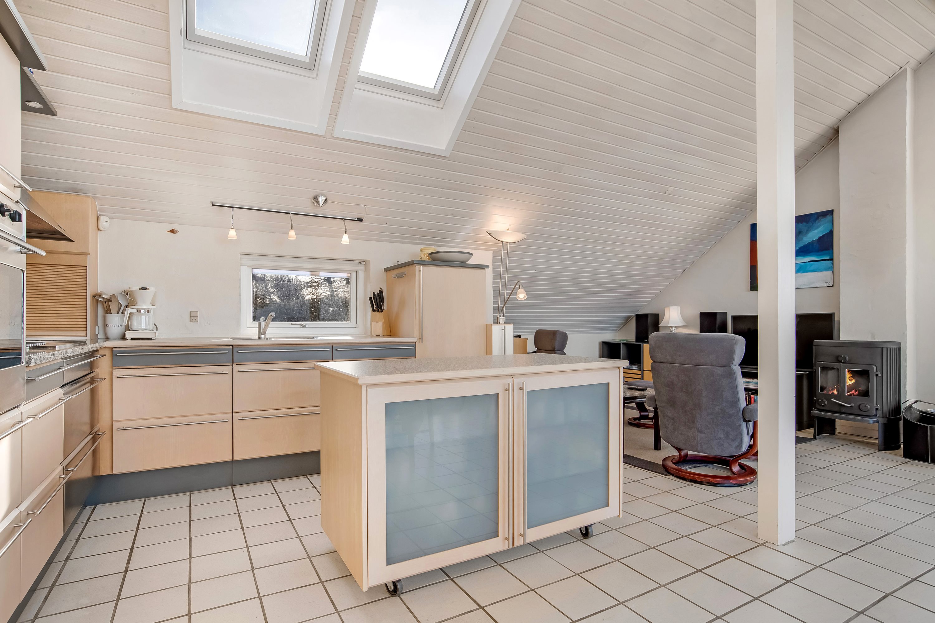 Fremhævet køkken billede i fuldskærmstilstand. Billede af Granvej 13, Toftum Bjg, 7600 Struer