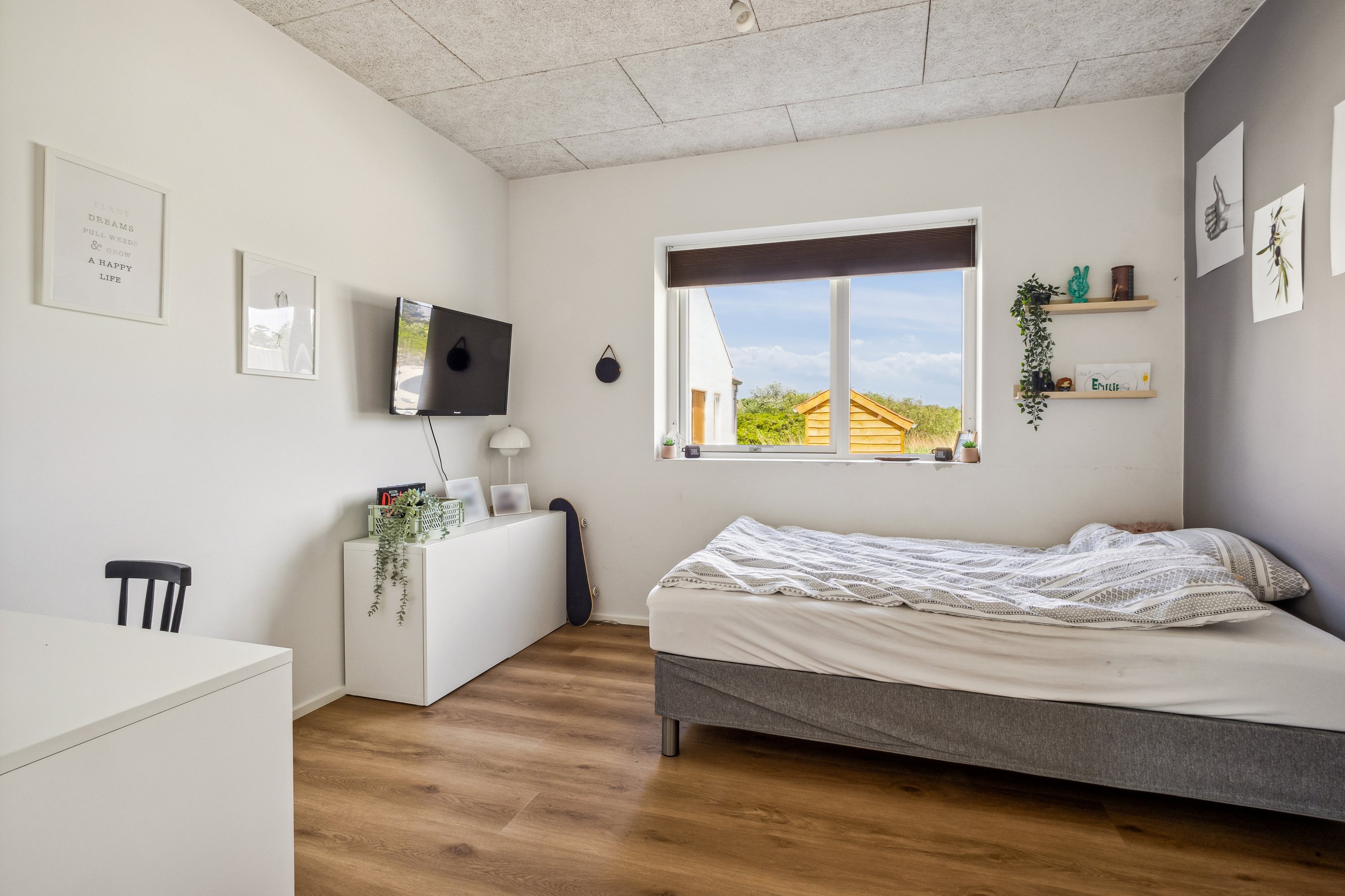 Fremhævet værelse billede i fuldskærmstilstand. Billede af Peder Hausgaards Vej 42, Klitmøller, 7700 Thisted