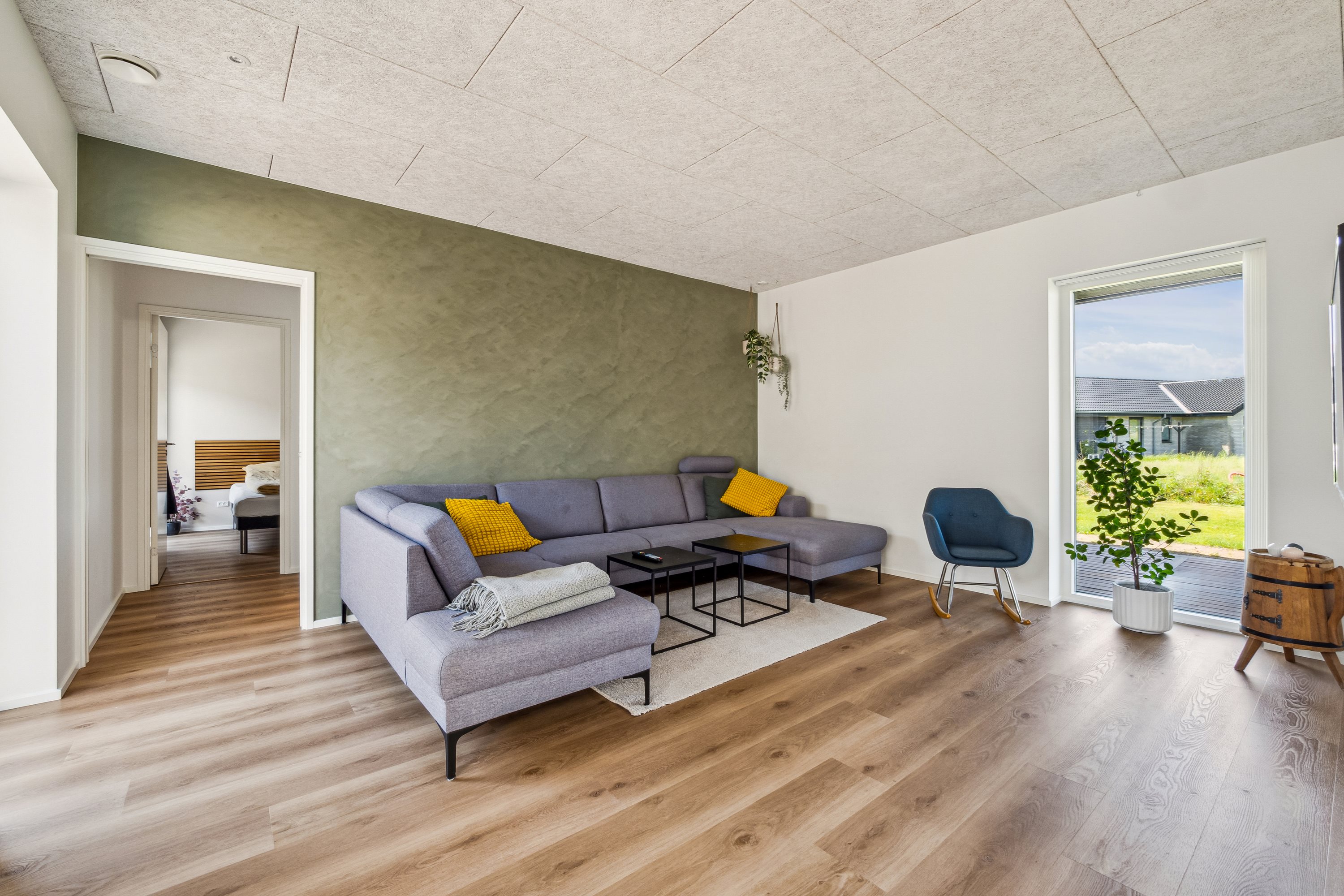 Fremhævet stue billede i fuldskærmstilstand. Billede af Peder Hausgaards Vej 42, Klitmøller, 7700 Thisted