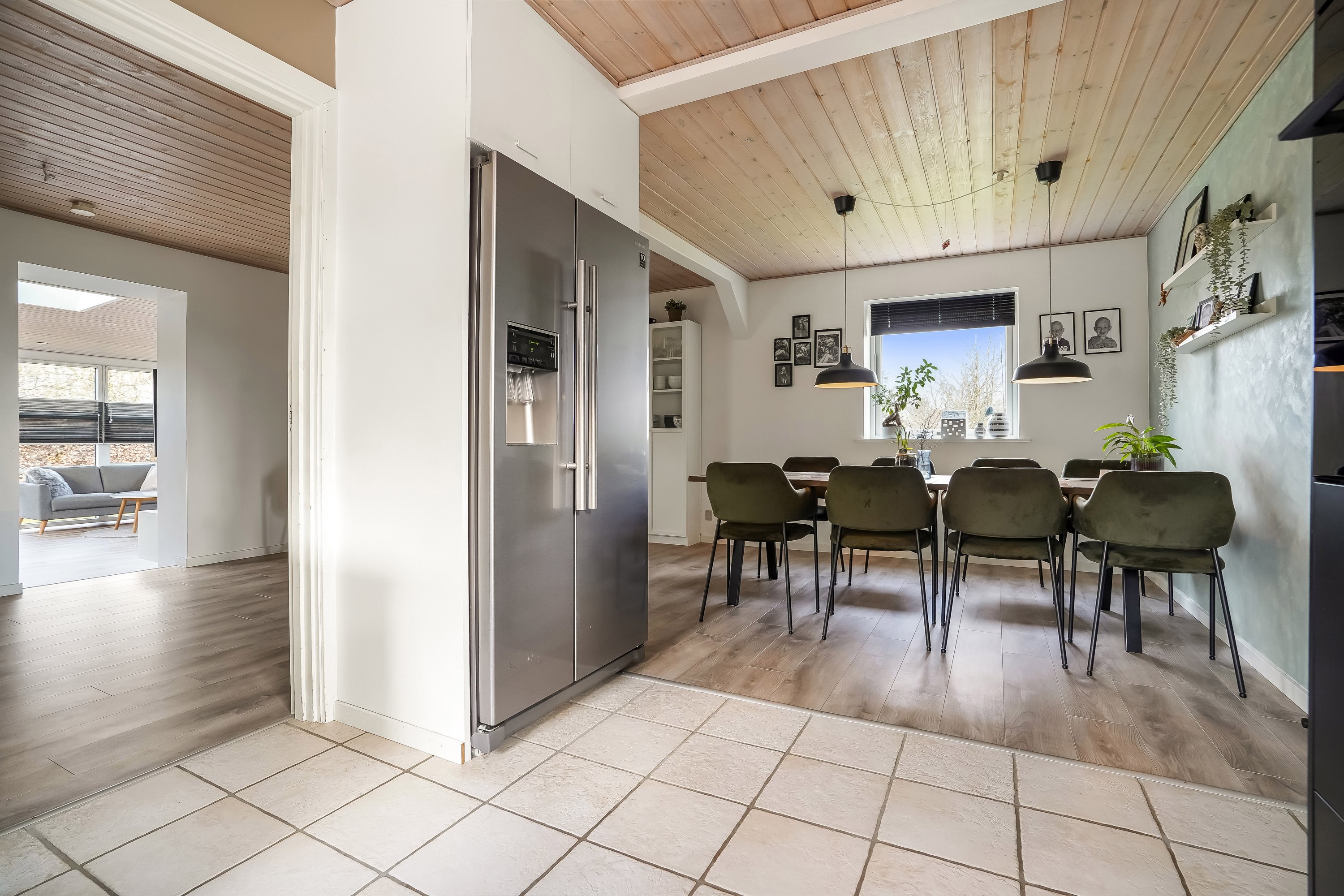 Fremhævet stue billede i fuldskærmstilstand. Billede af Ørslevvej 16, Ellesø, 5592 Ejby