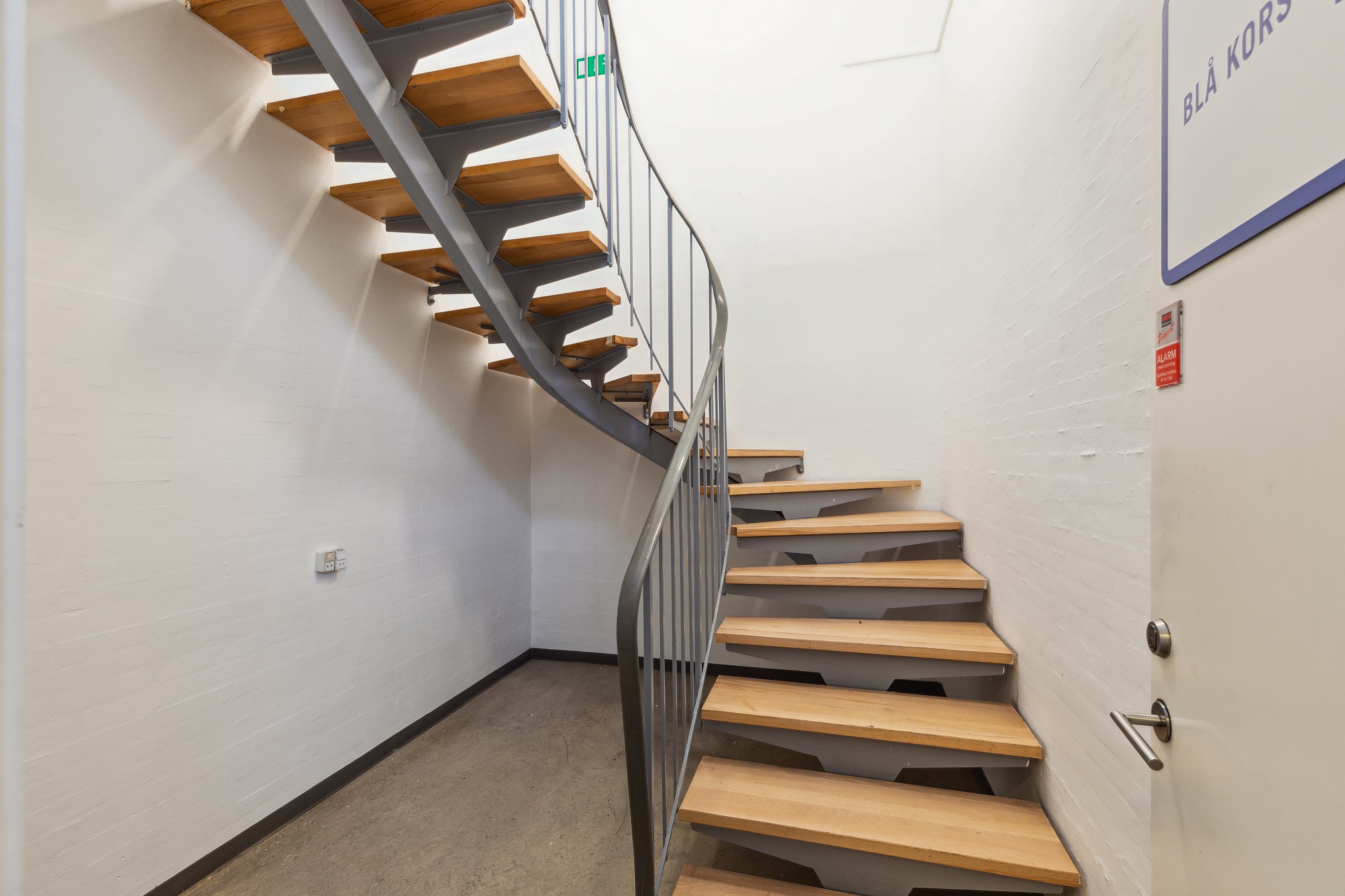 Fremhævet trappe billede i fuldskærmstilstand. Billede af Taastrup Hovedgade 90, 1., 2630 Taastrup